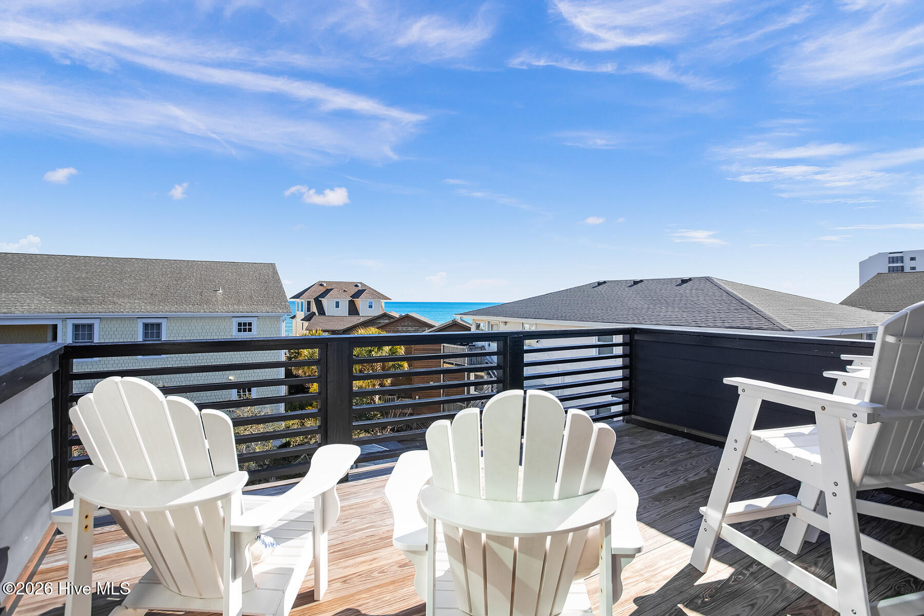 100560077 | Photo 39