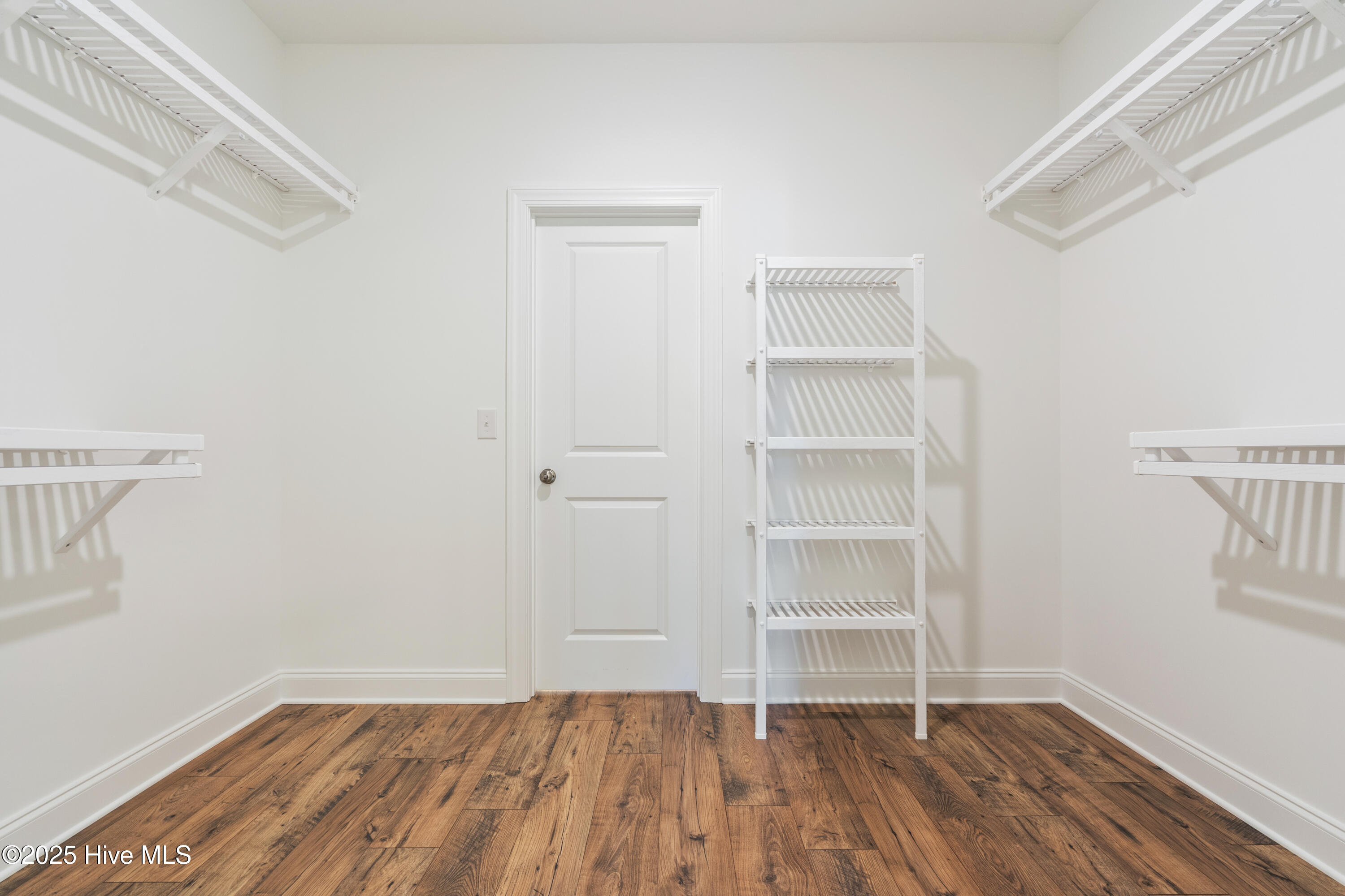 100537559 | Photo 29