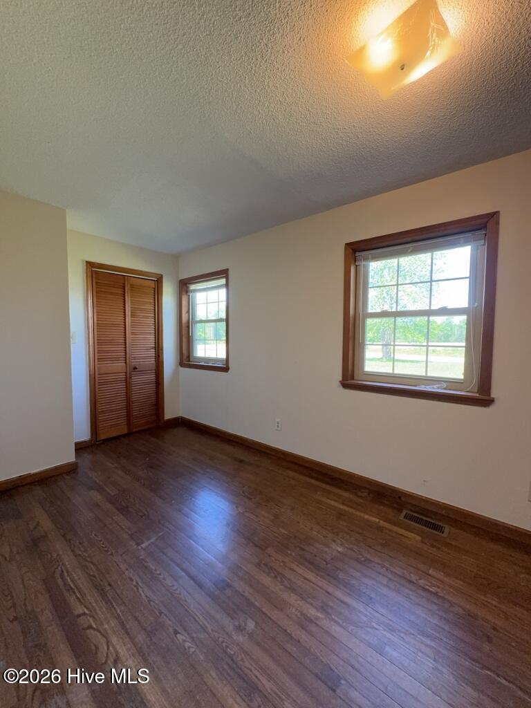 100566915 | Photo 14