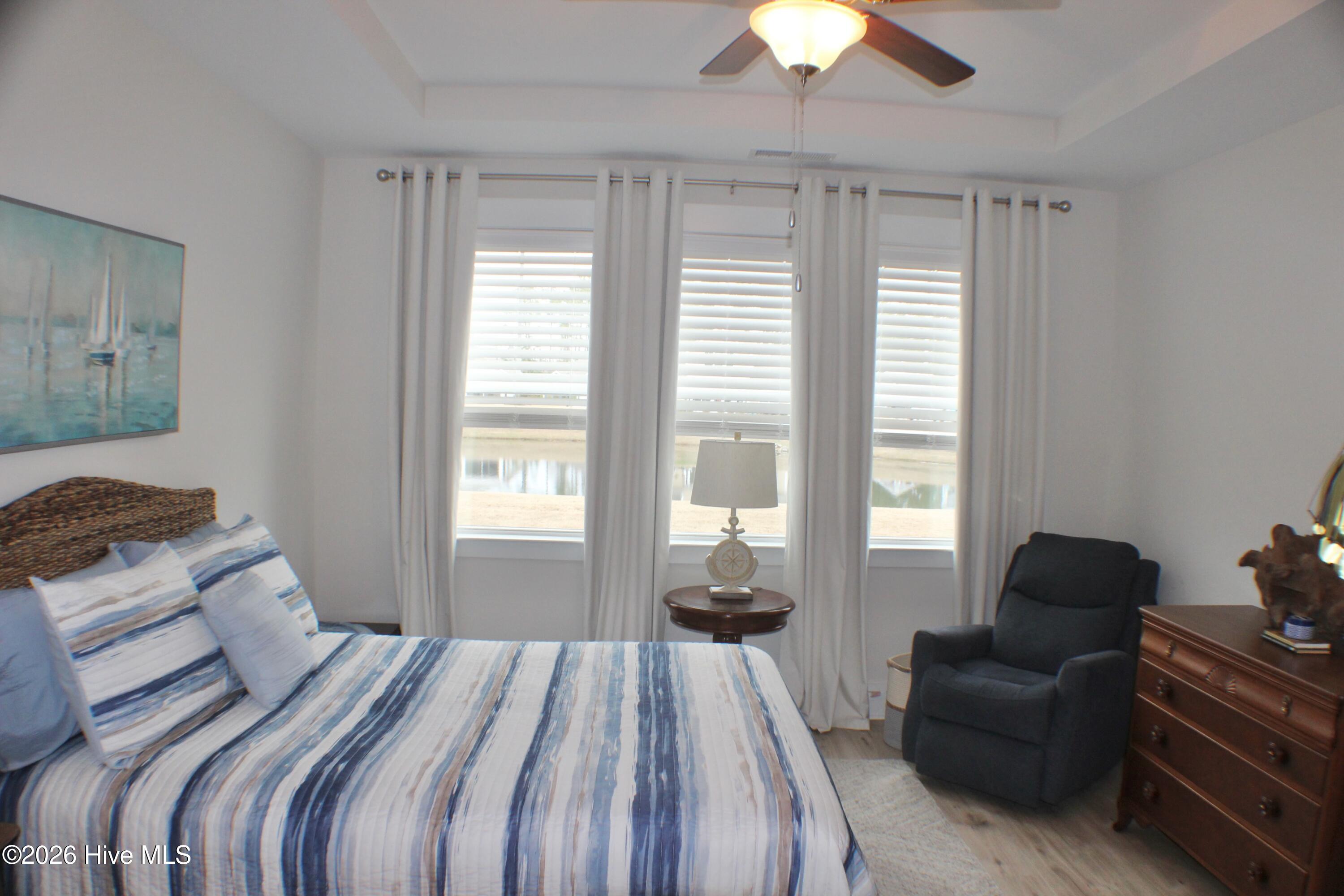 100557593 | Photo 16