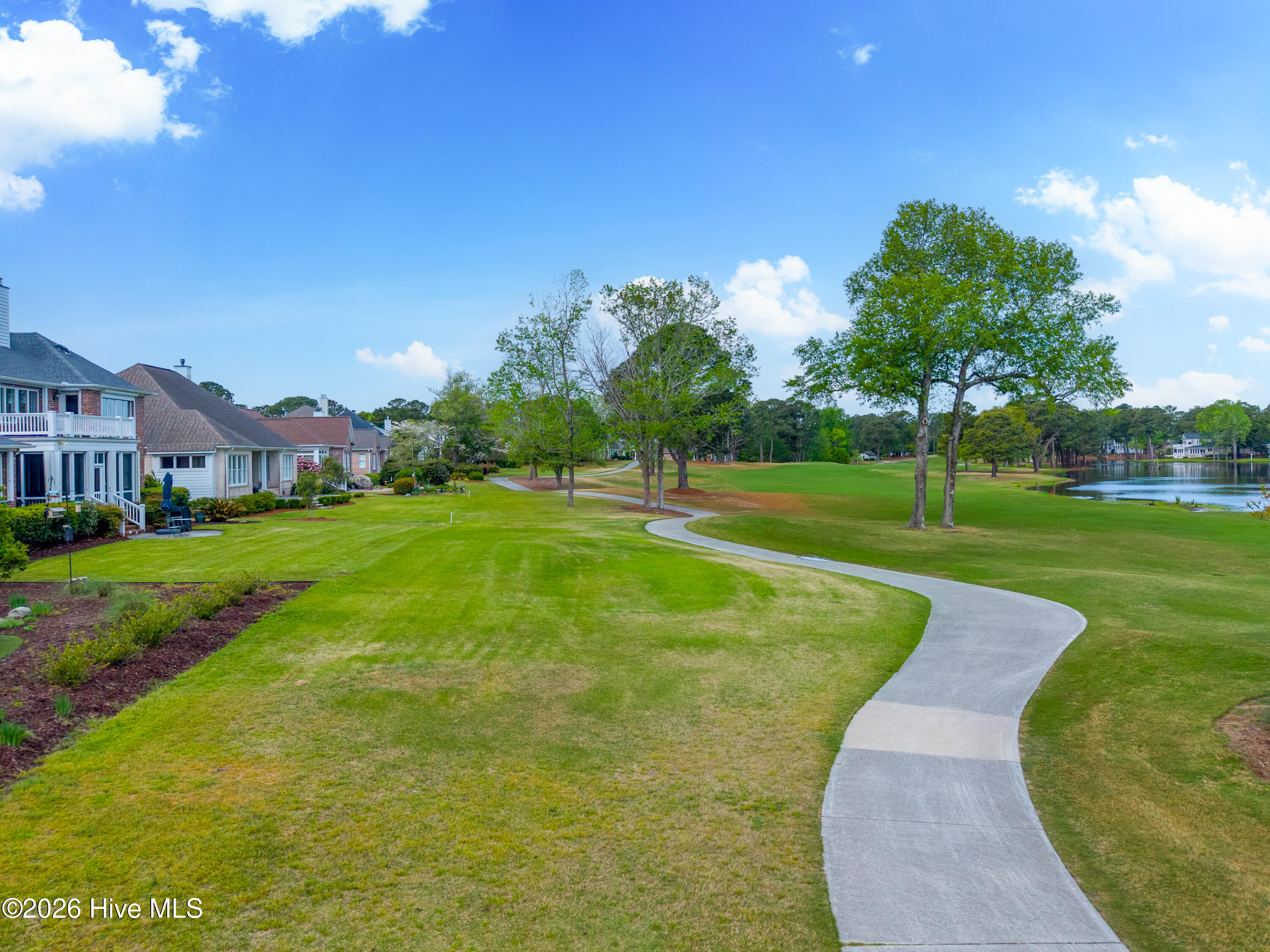 100568595 | Photo 48