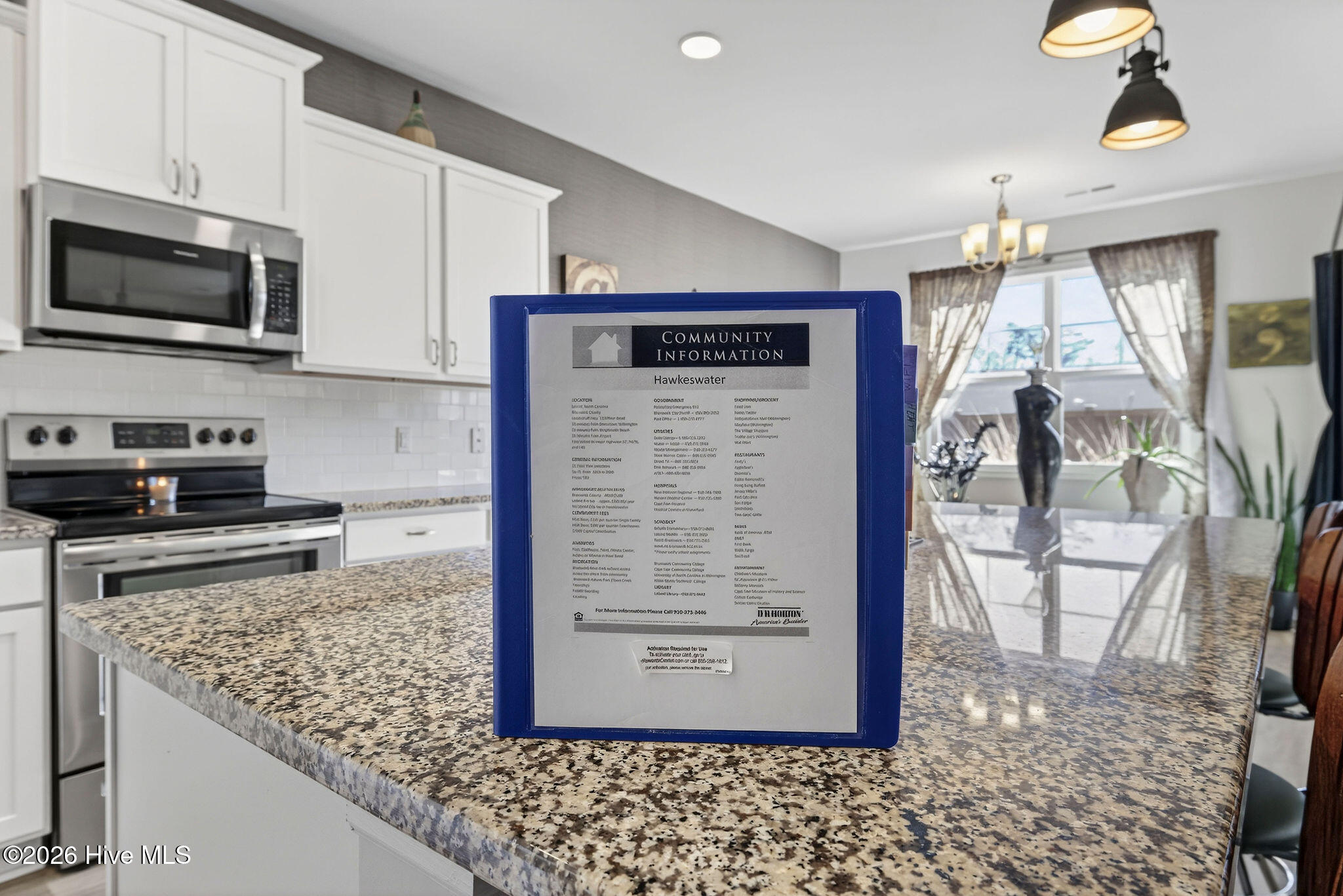 100547233 | Photo 47