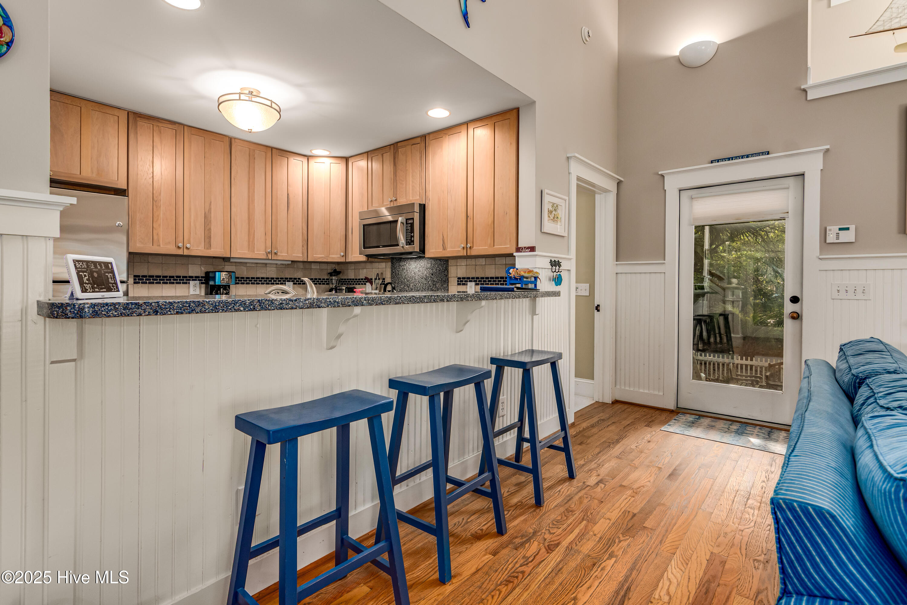 100510045 | Photo 17