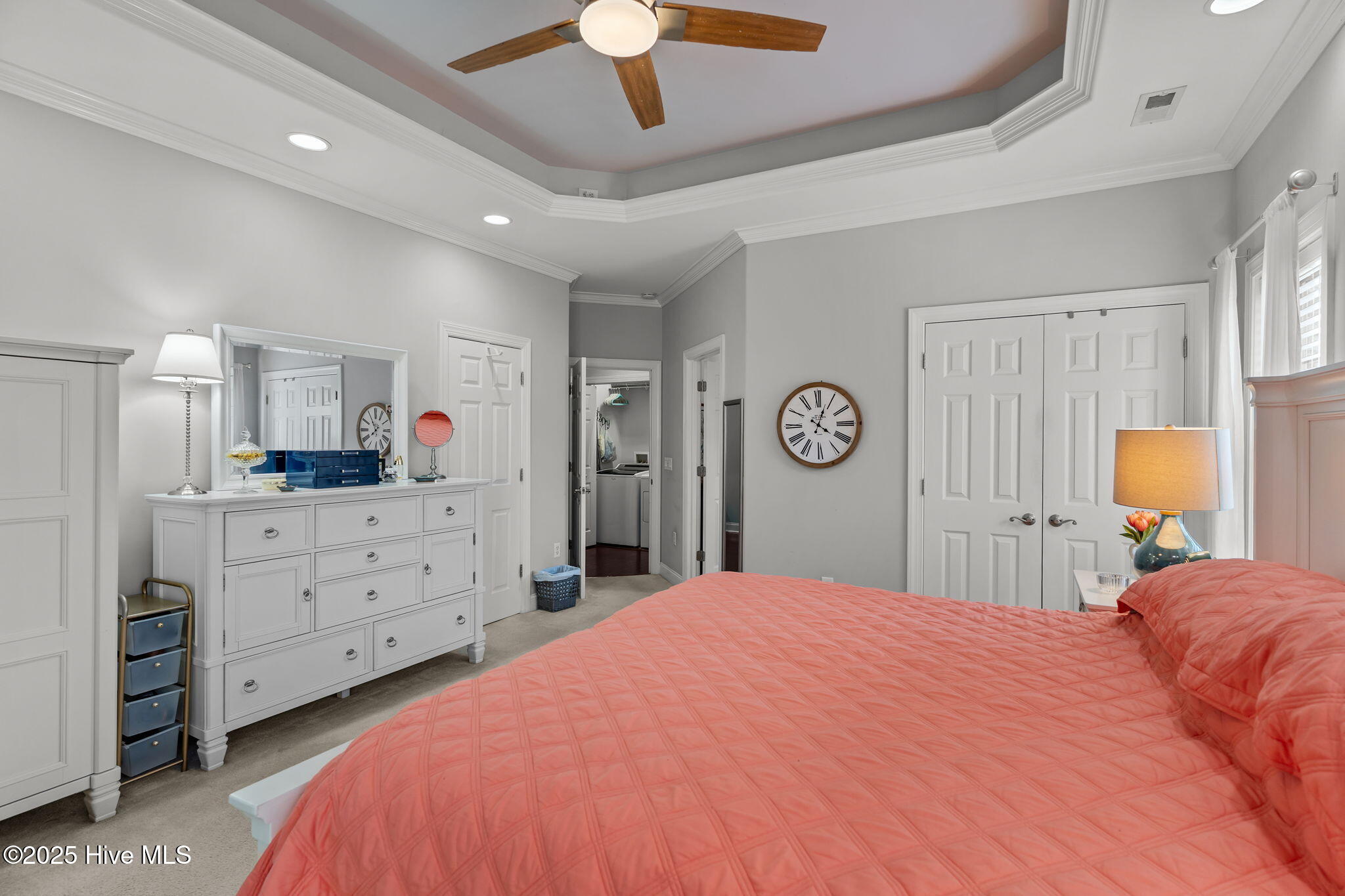 100538493 | Photo 21