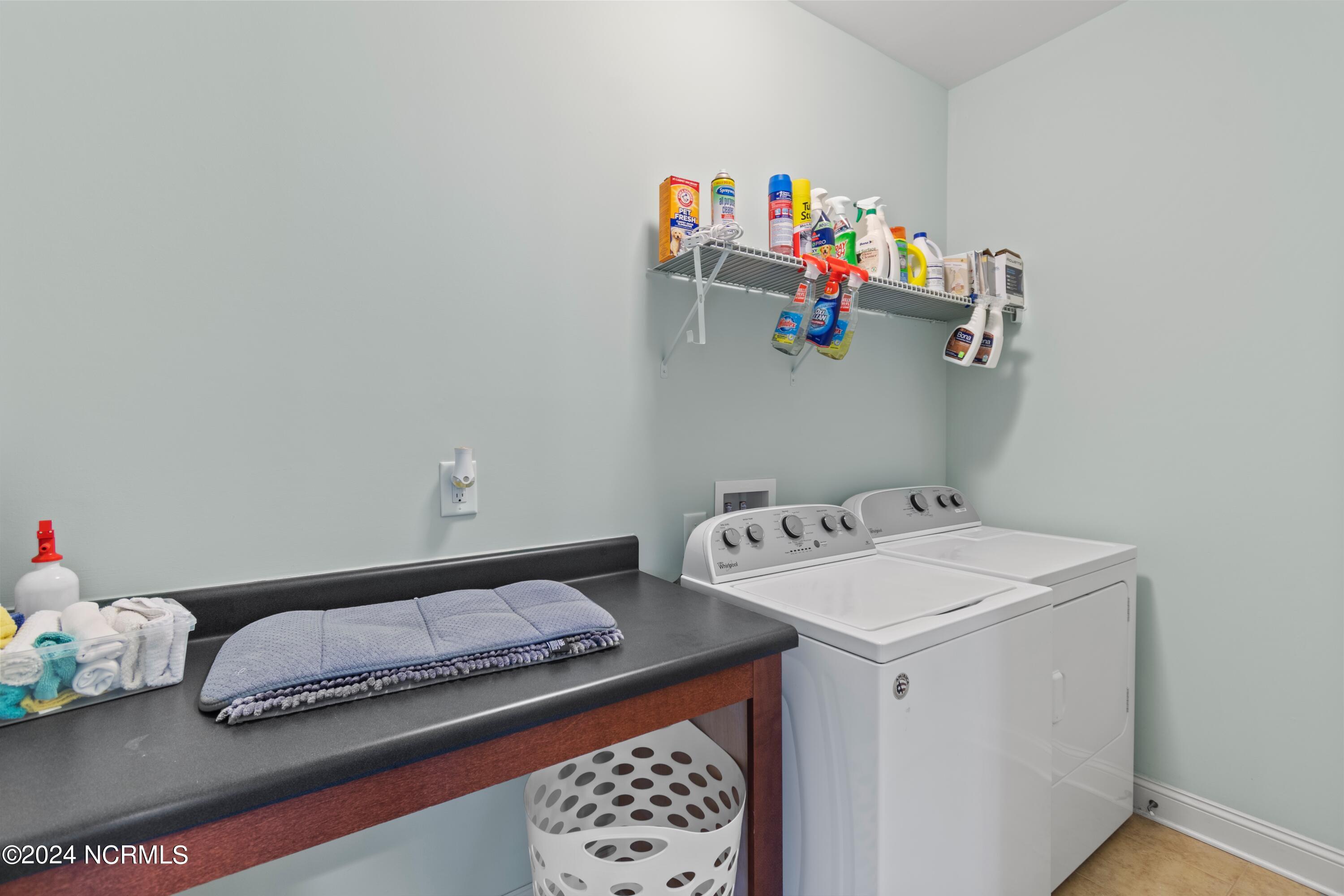 100568294 | Photo 19