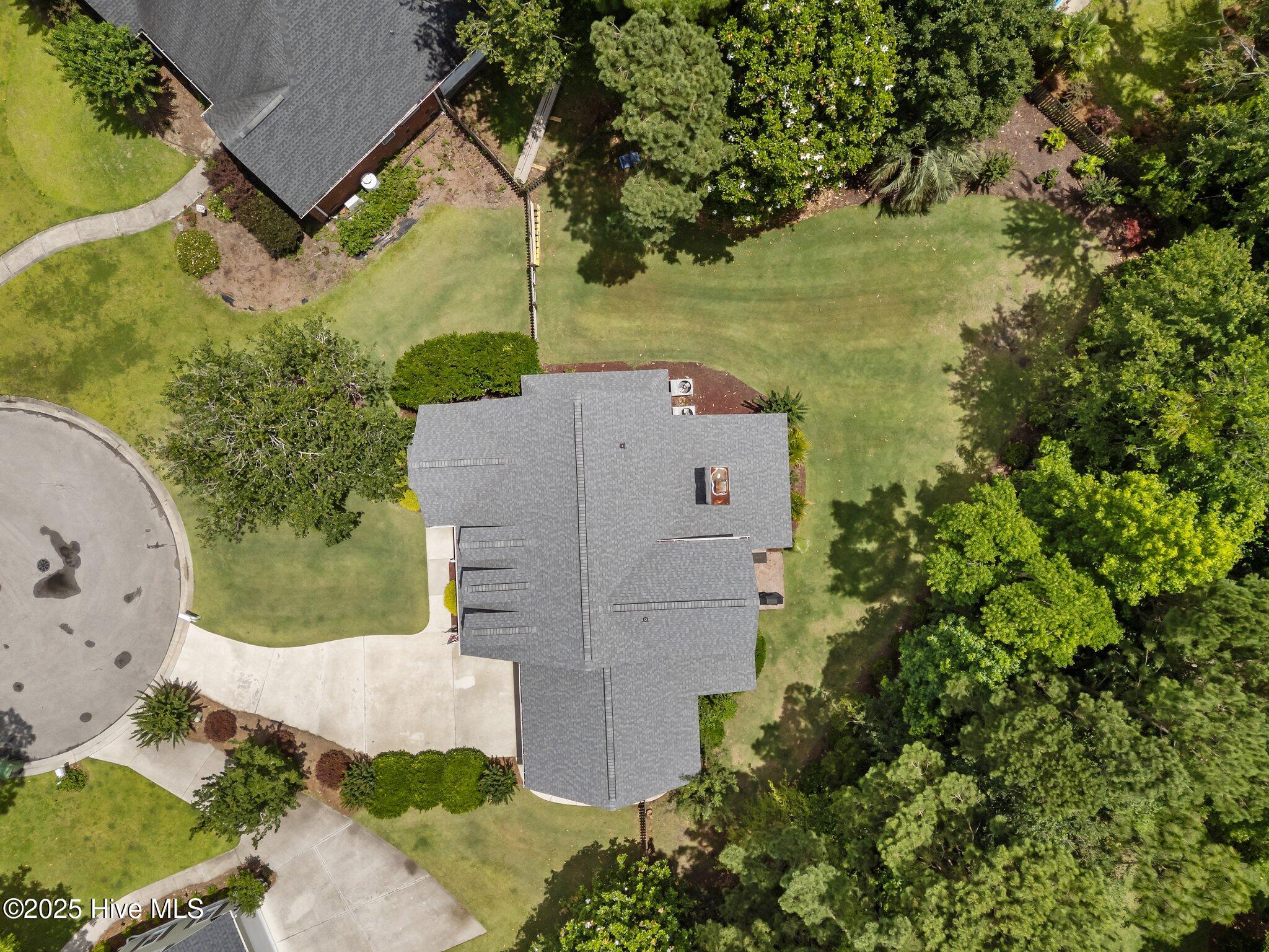 100521763 | Photo 44