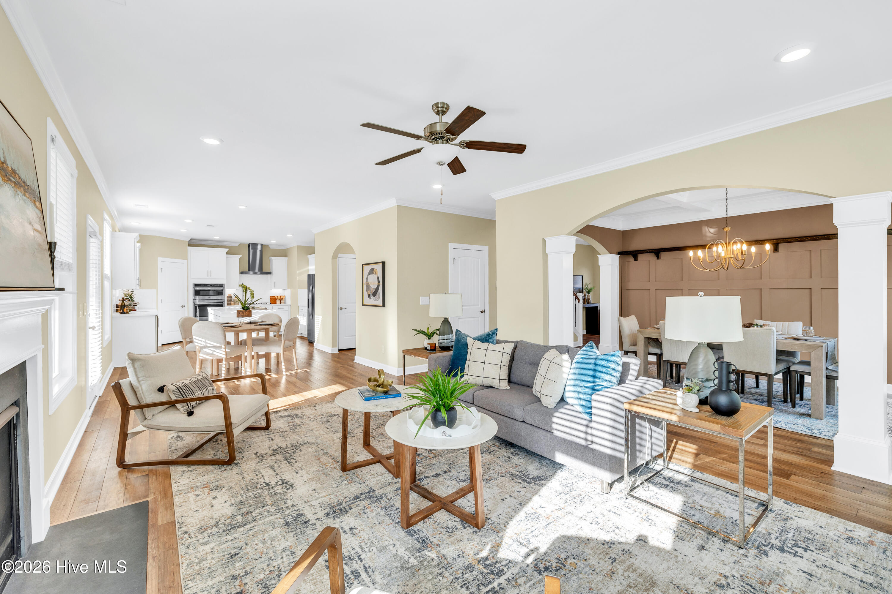 100548253 | Photo 13