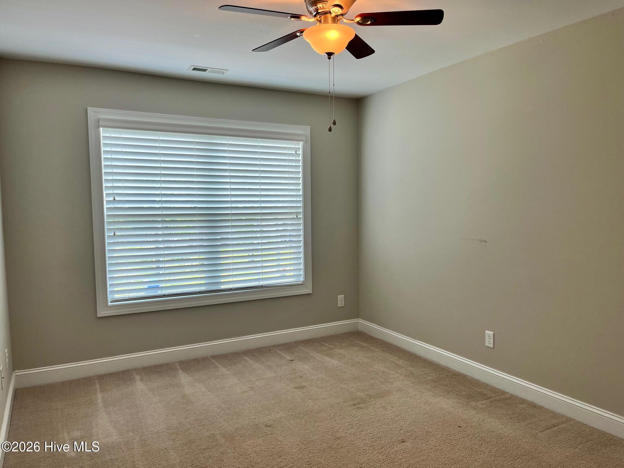 100552710 | Photo 13