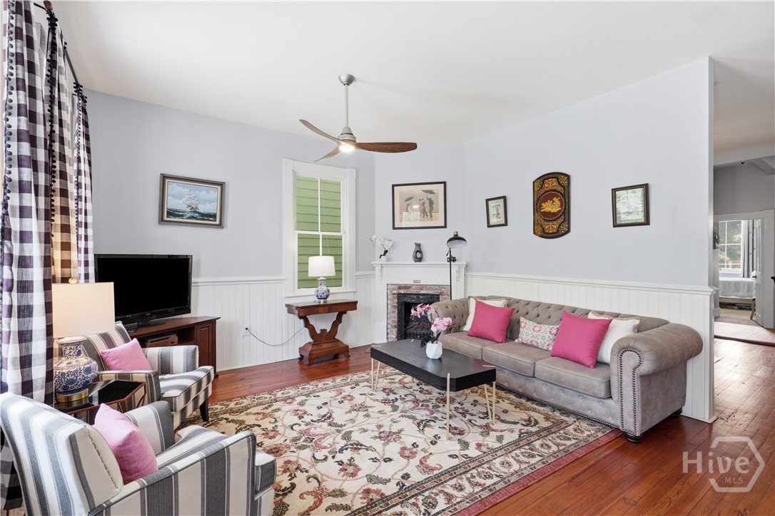 Photo 3 of Townhouse for sale at 544 E Gaston St, Savannah, GA 31401 | MLS# SA357820 | Listing updated on 2026-09-15