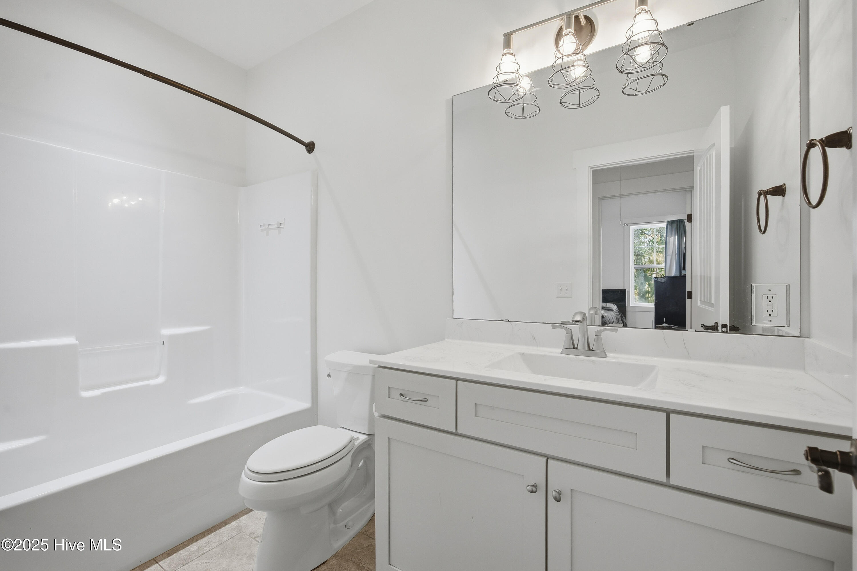 100541588 | Photo 31