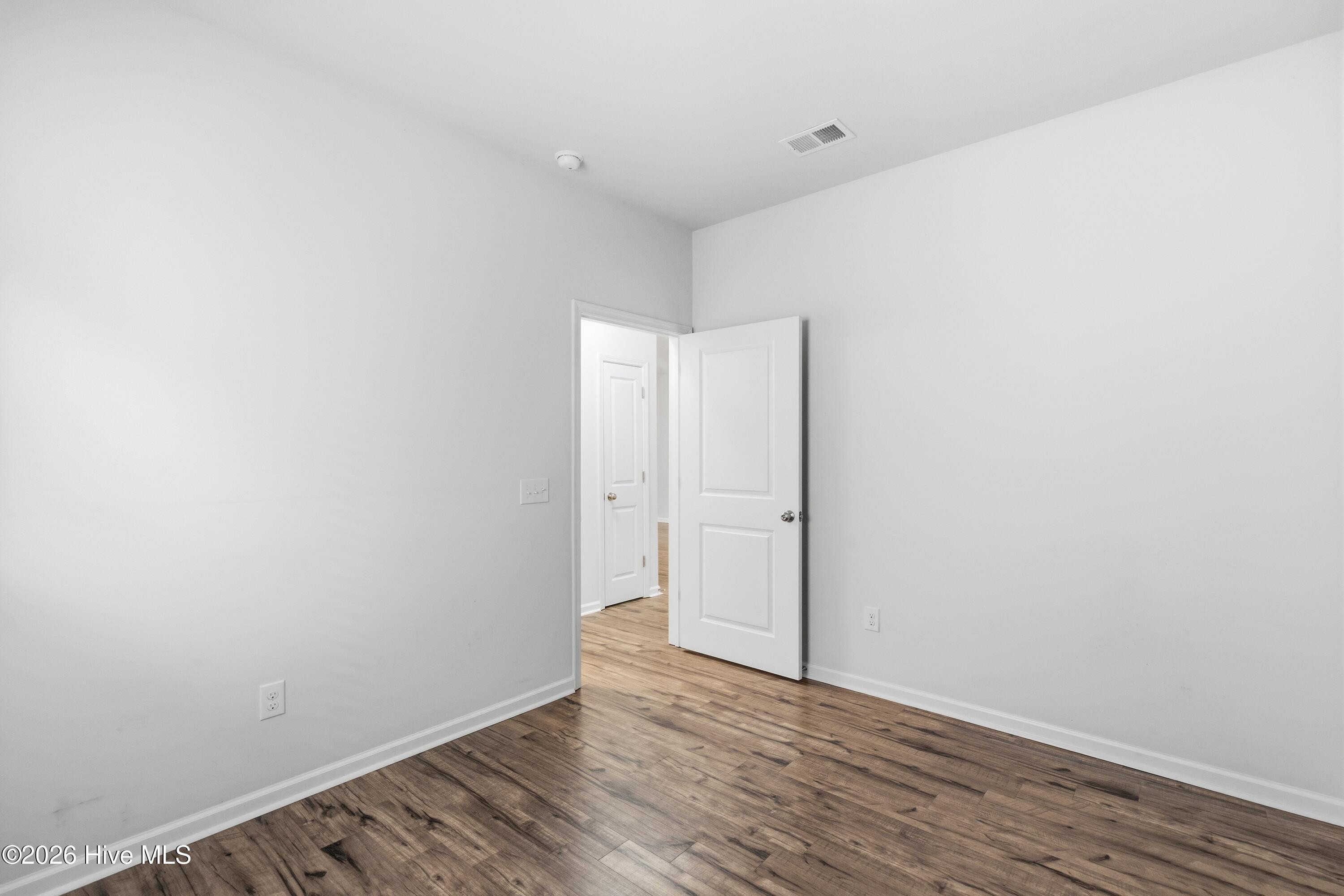 100553479 | Photo 21