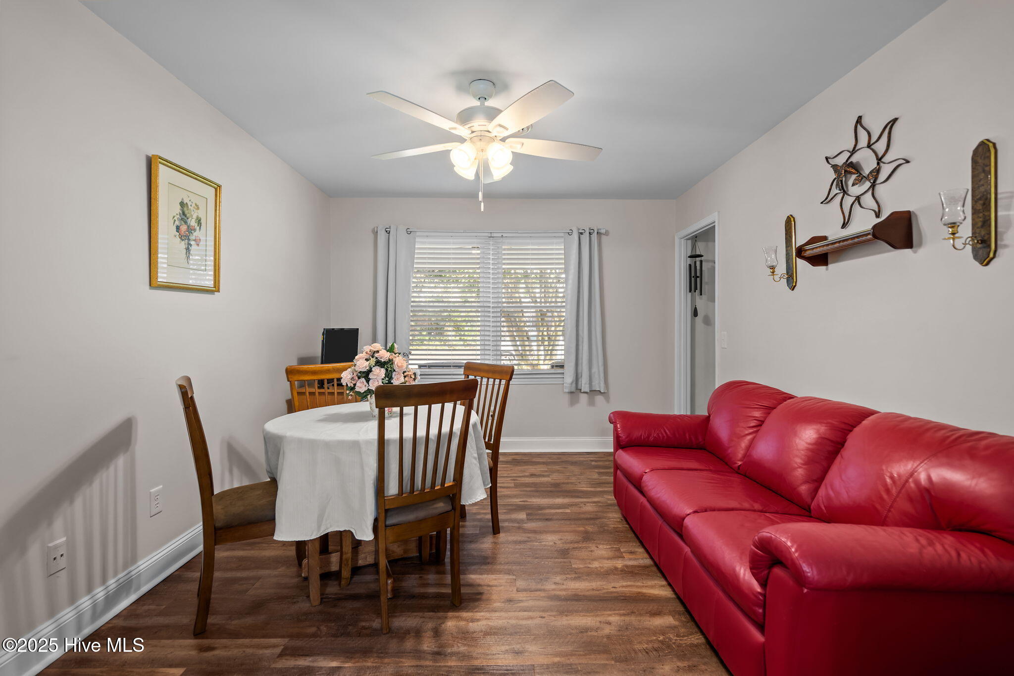 100551832 | Photo 22