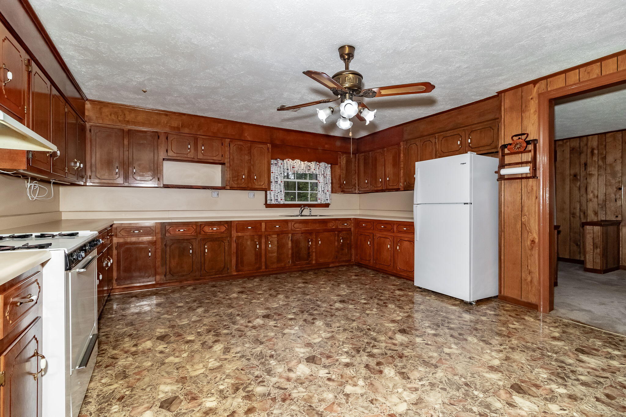 24-web-or-mls-915 BENNOCK MILL RD ©-1786