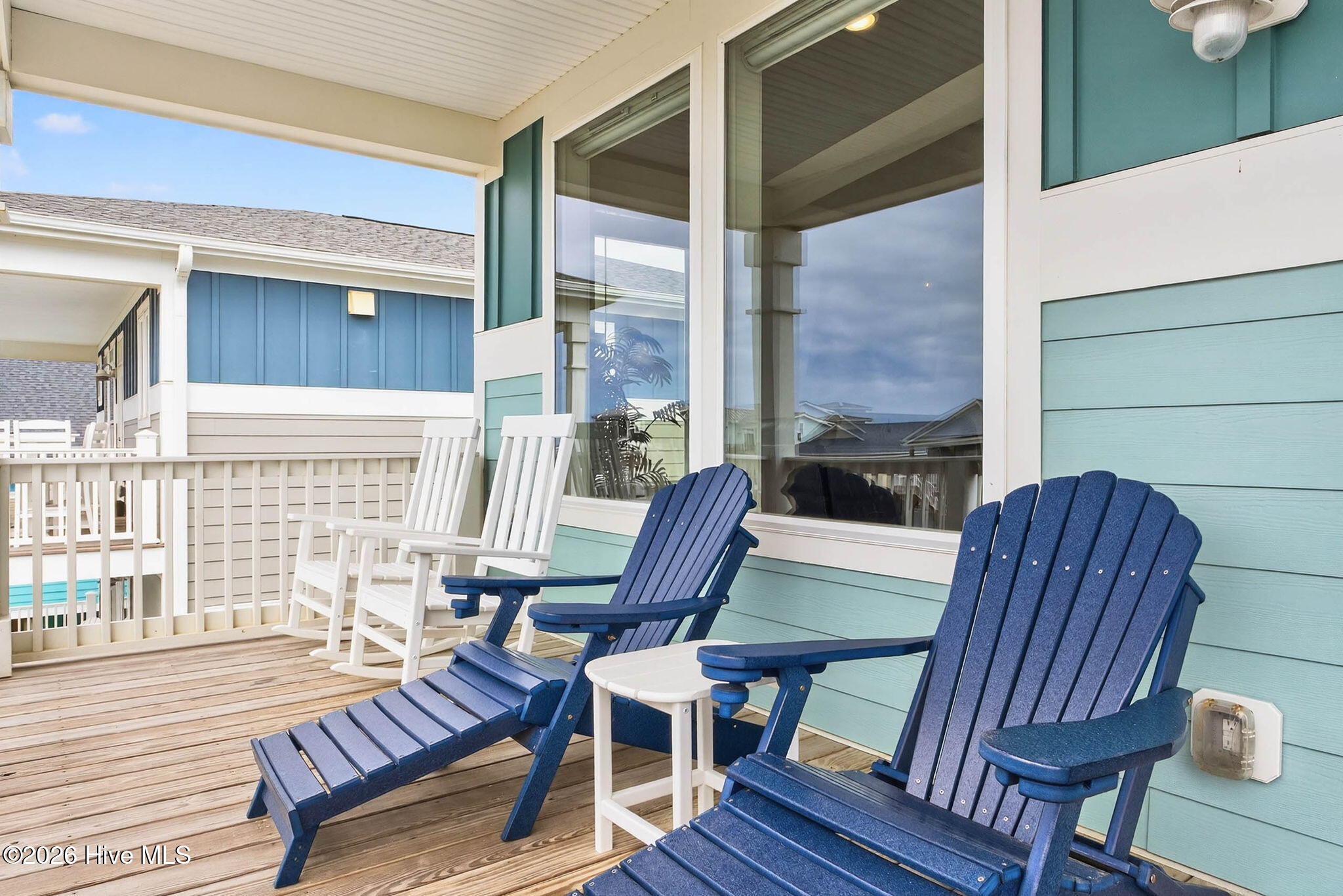 100565518 | Photo 45