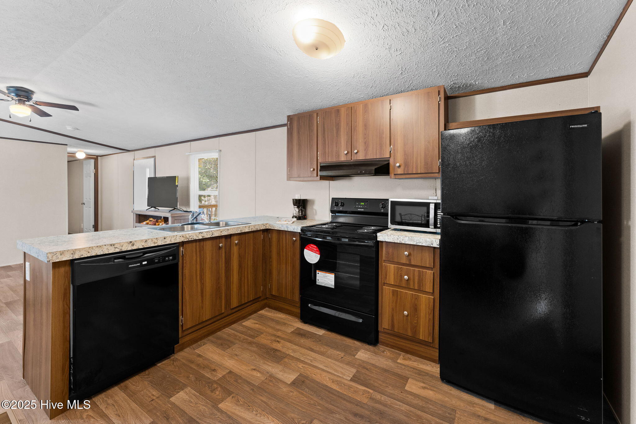 293 Sycamore Road, Southport, NC 28461 – photo 14: shniderproductions.com-25