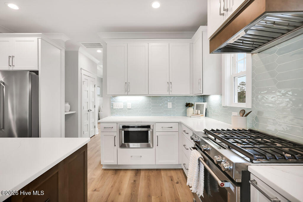 100557096 | Photo 21