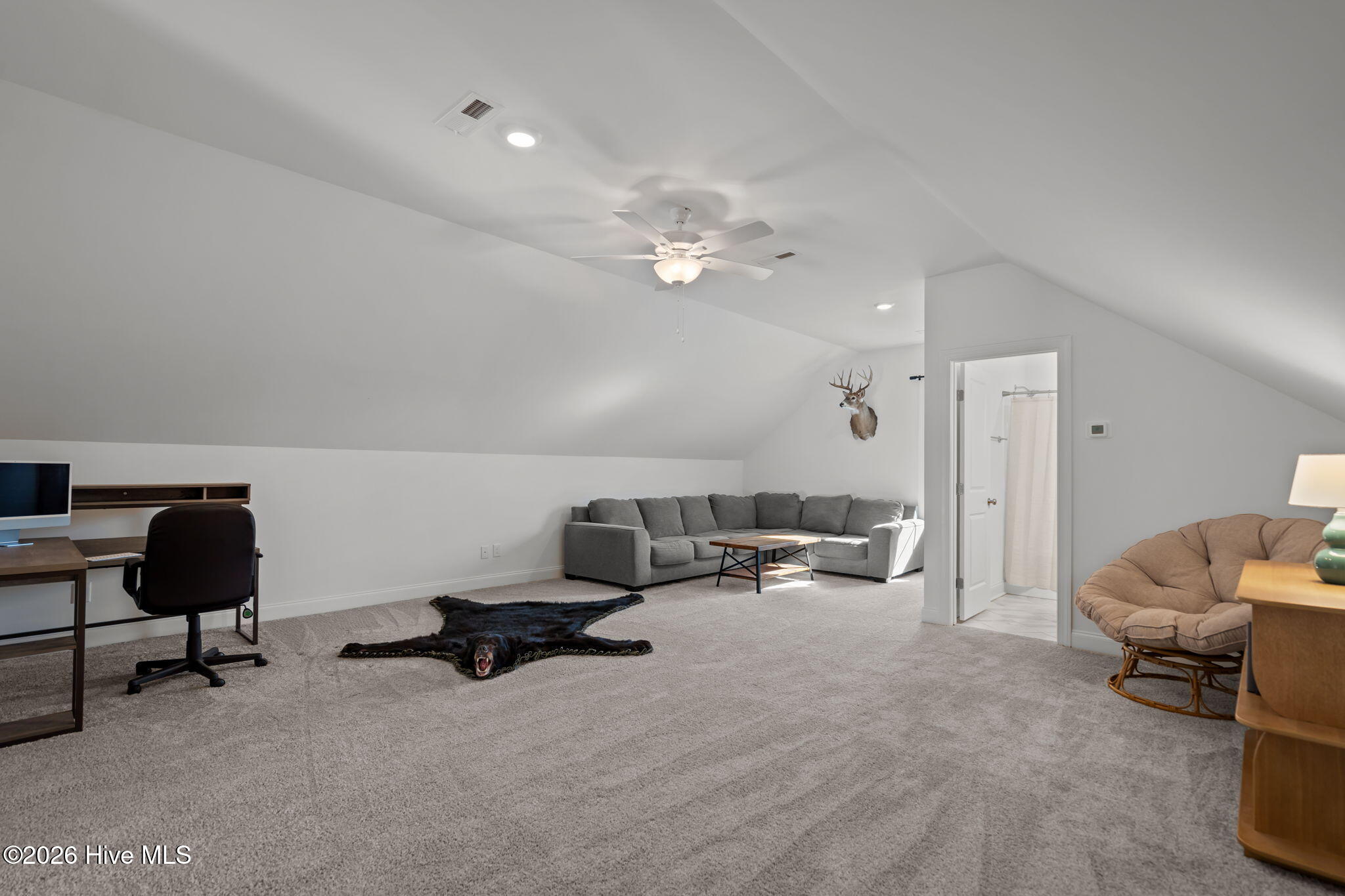 100552740 | Photo 43