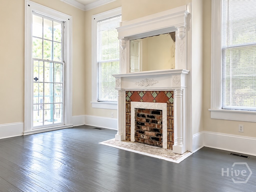 Listing Photo 5 - Condo for sale in building located at 308 E Waldburg St, Savannah, GA 31401