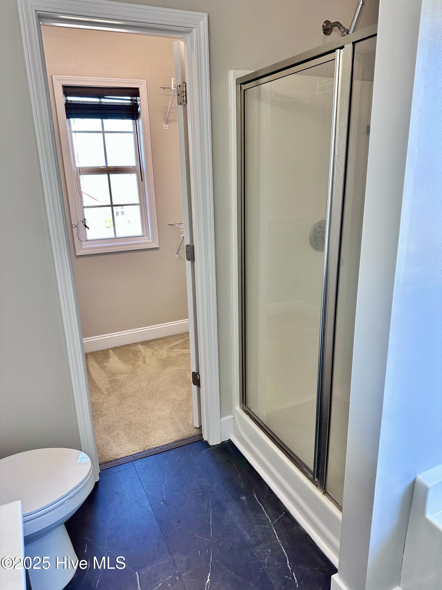 100542600 | Photo 27