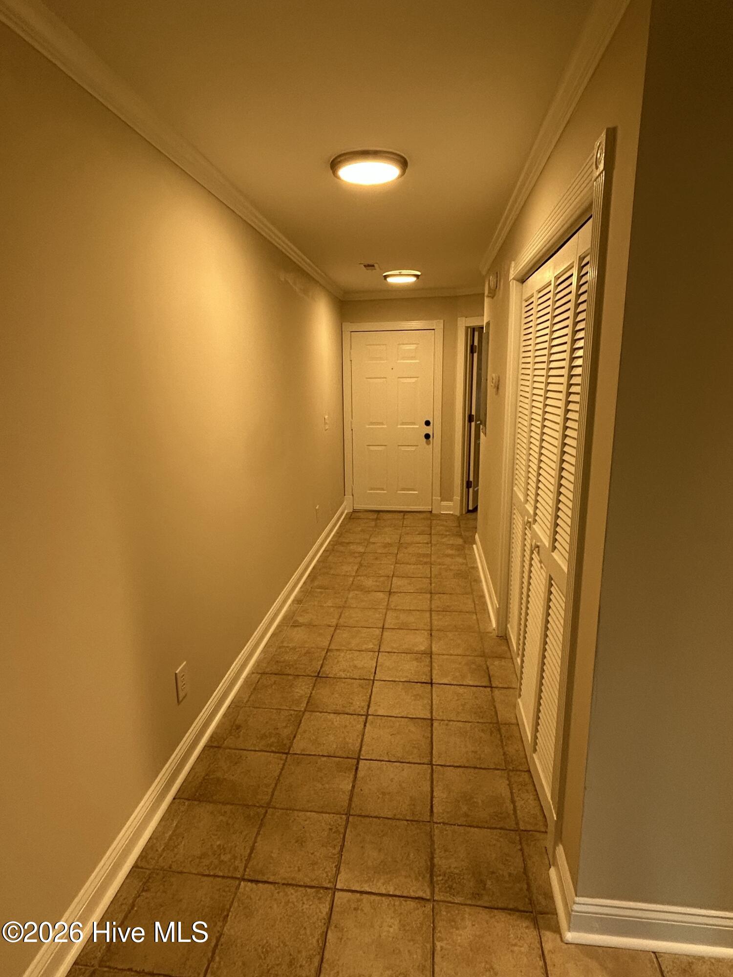 100551775 | Photo 13