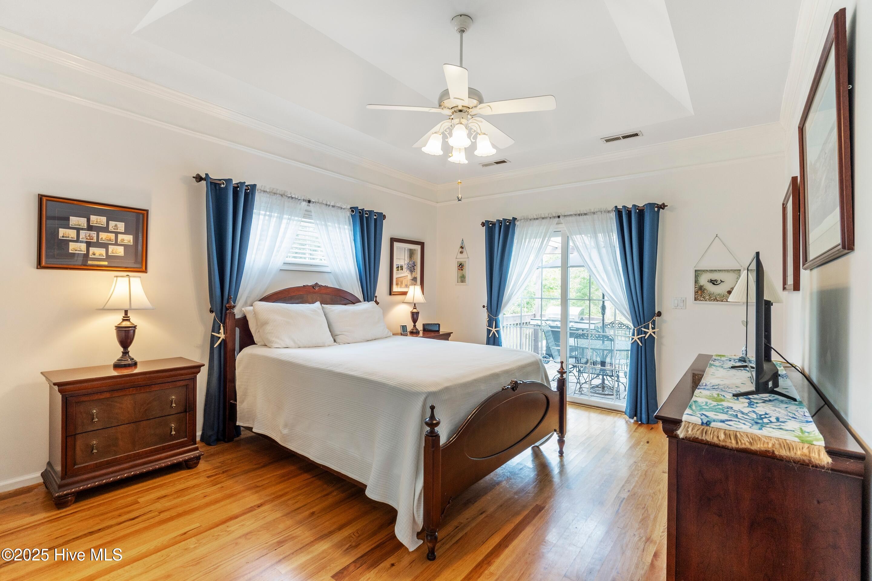 100530044 | Photo 31