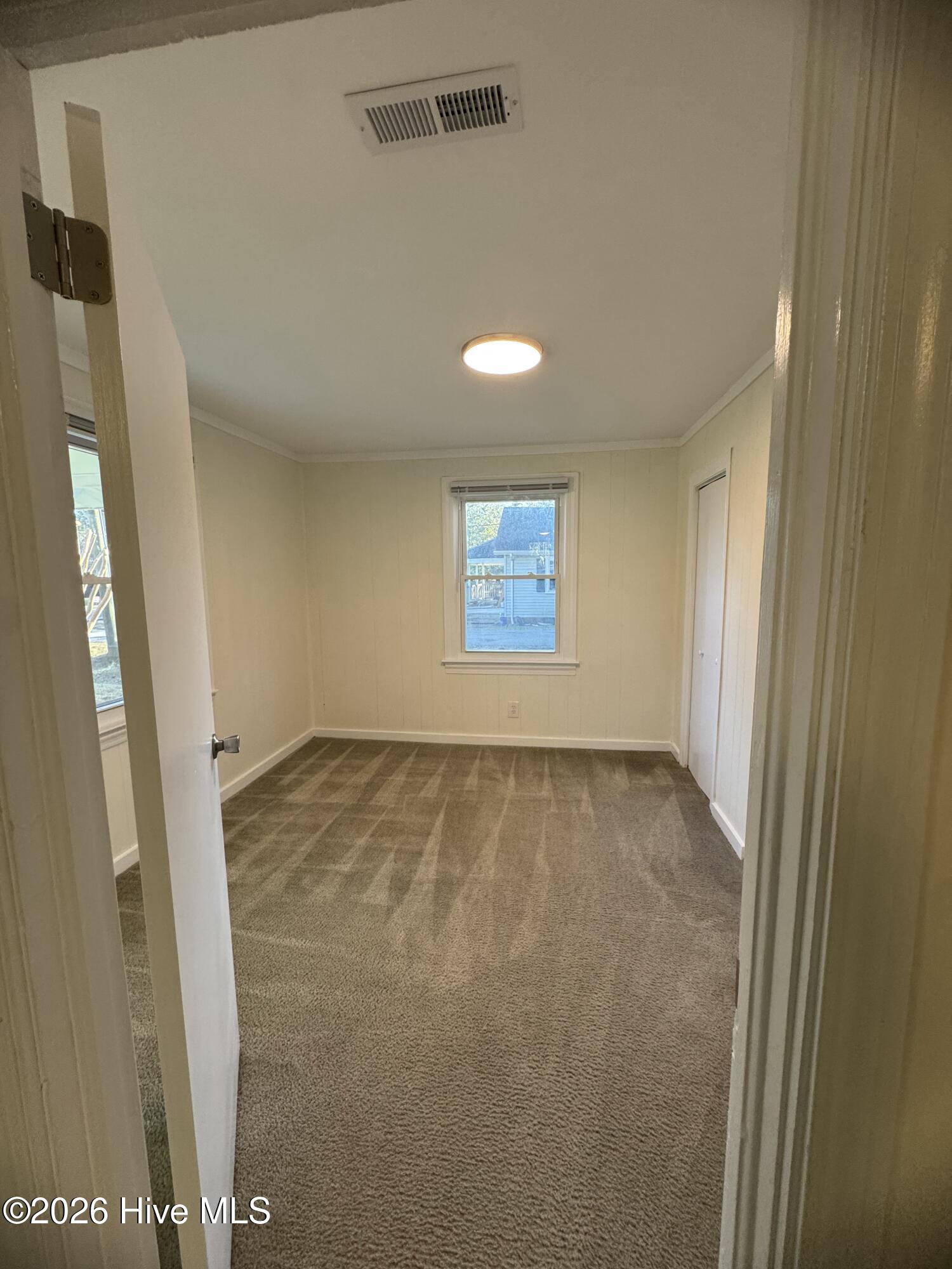 100555993 | Photo 16