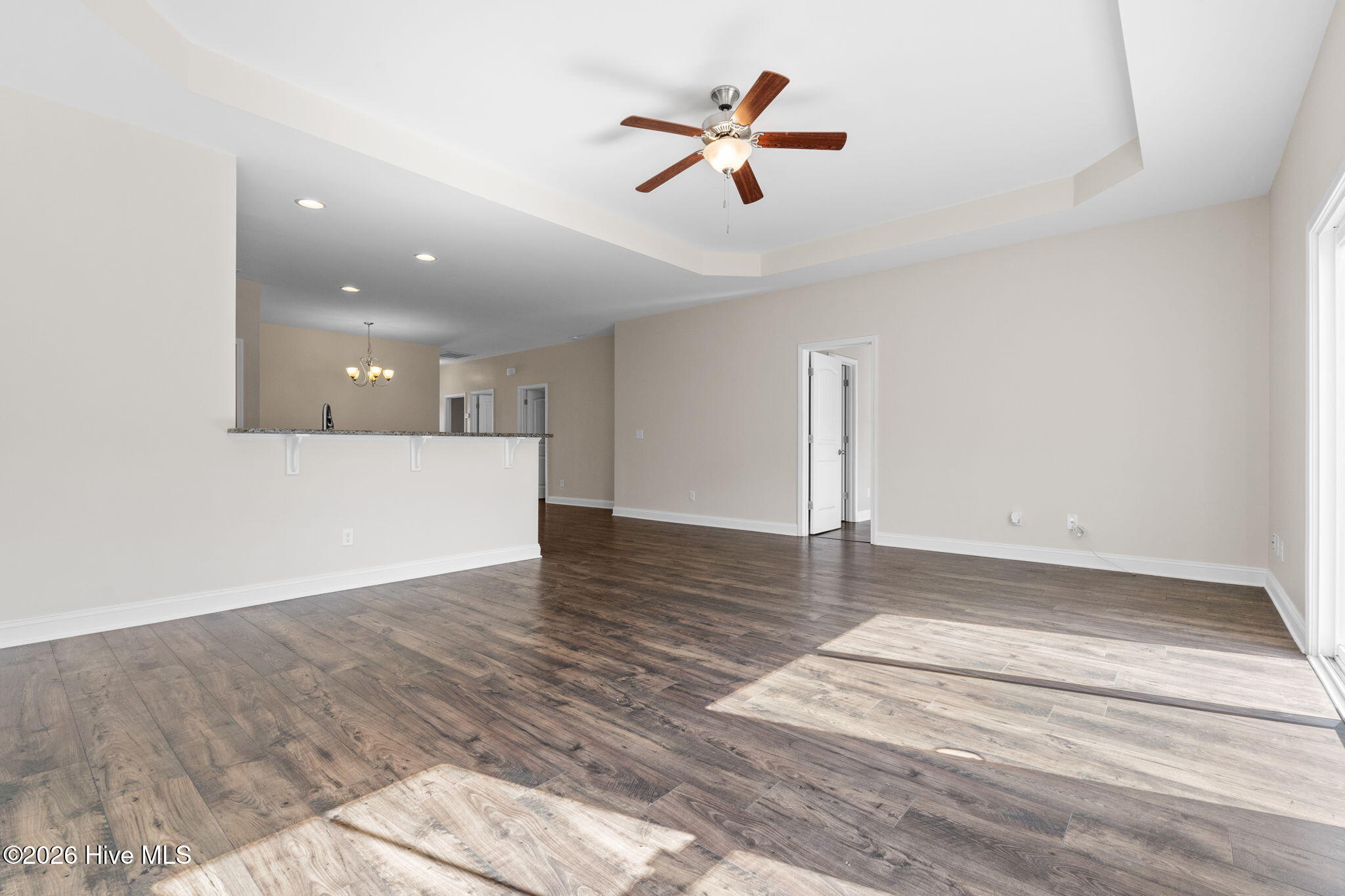 100540133 | Photo 10