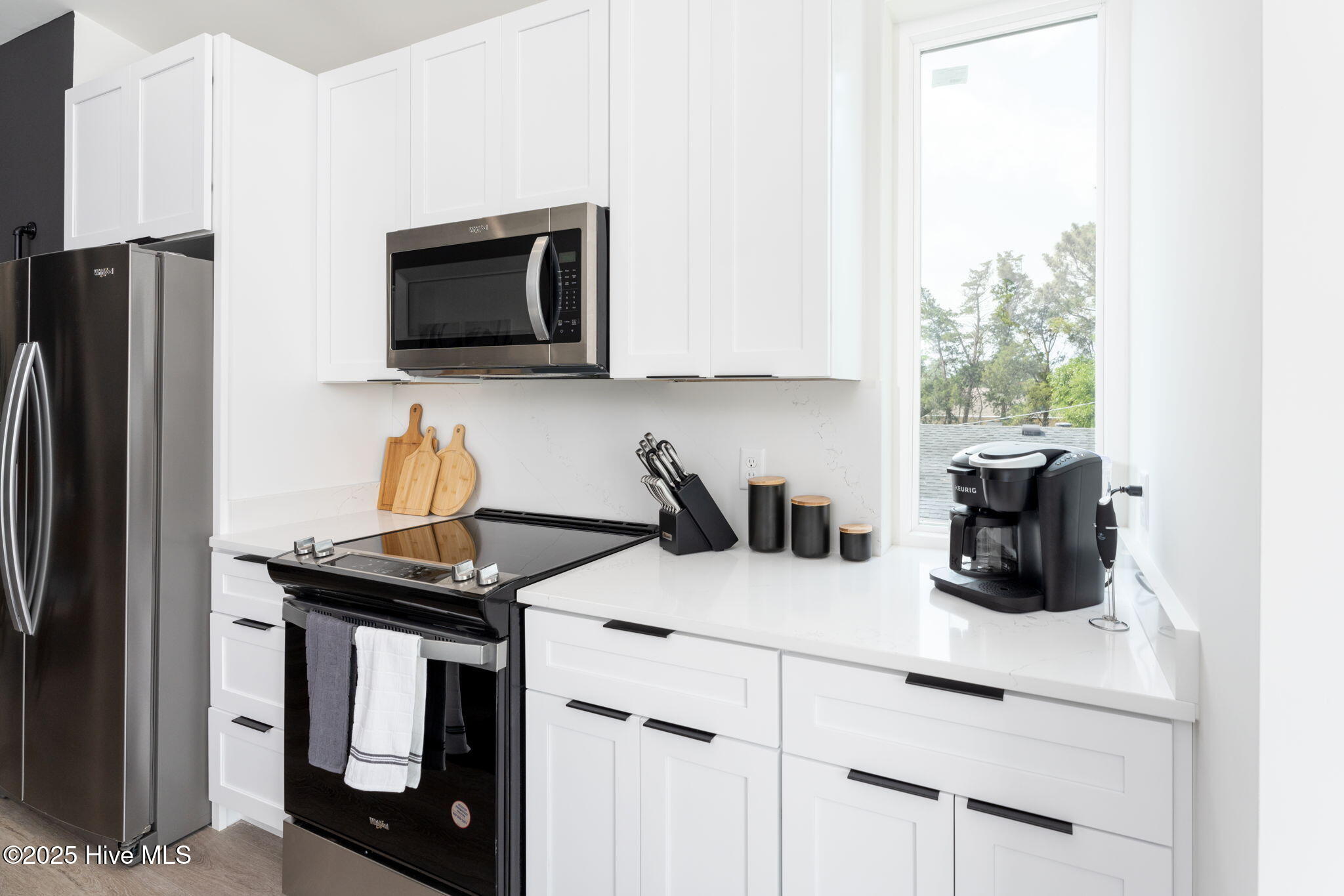 100485156 | Photo 15