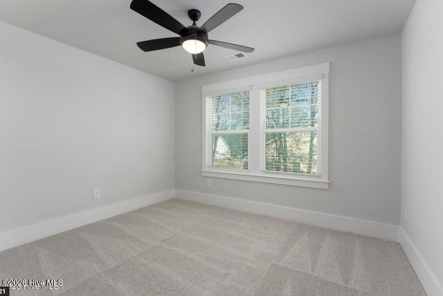 100561670 | Photo 21