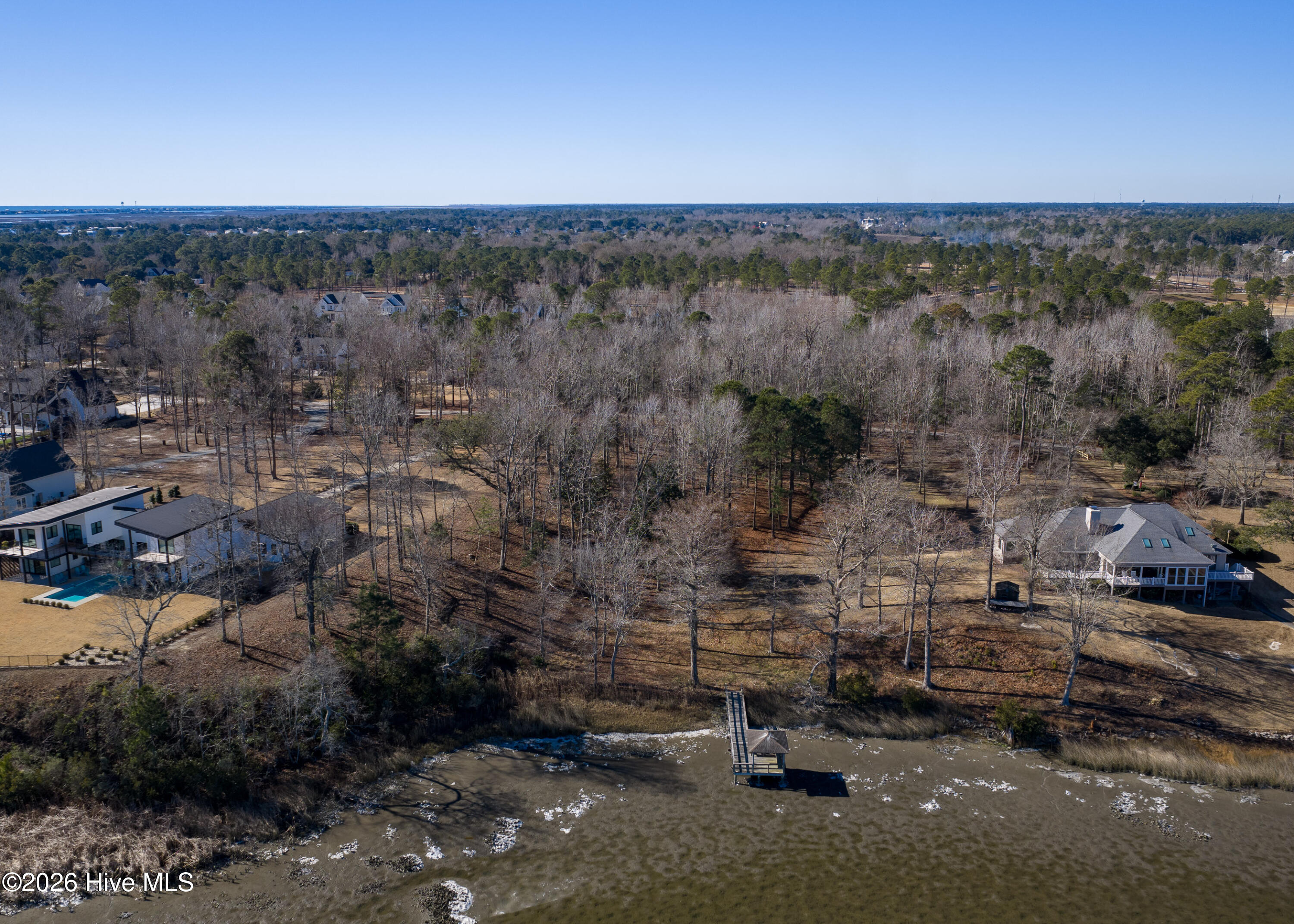 100551638 | Photo 33