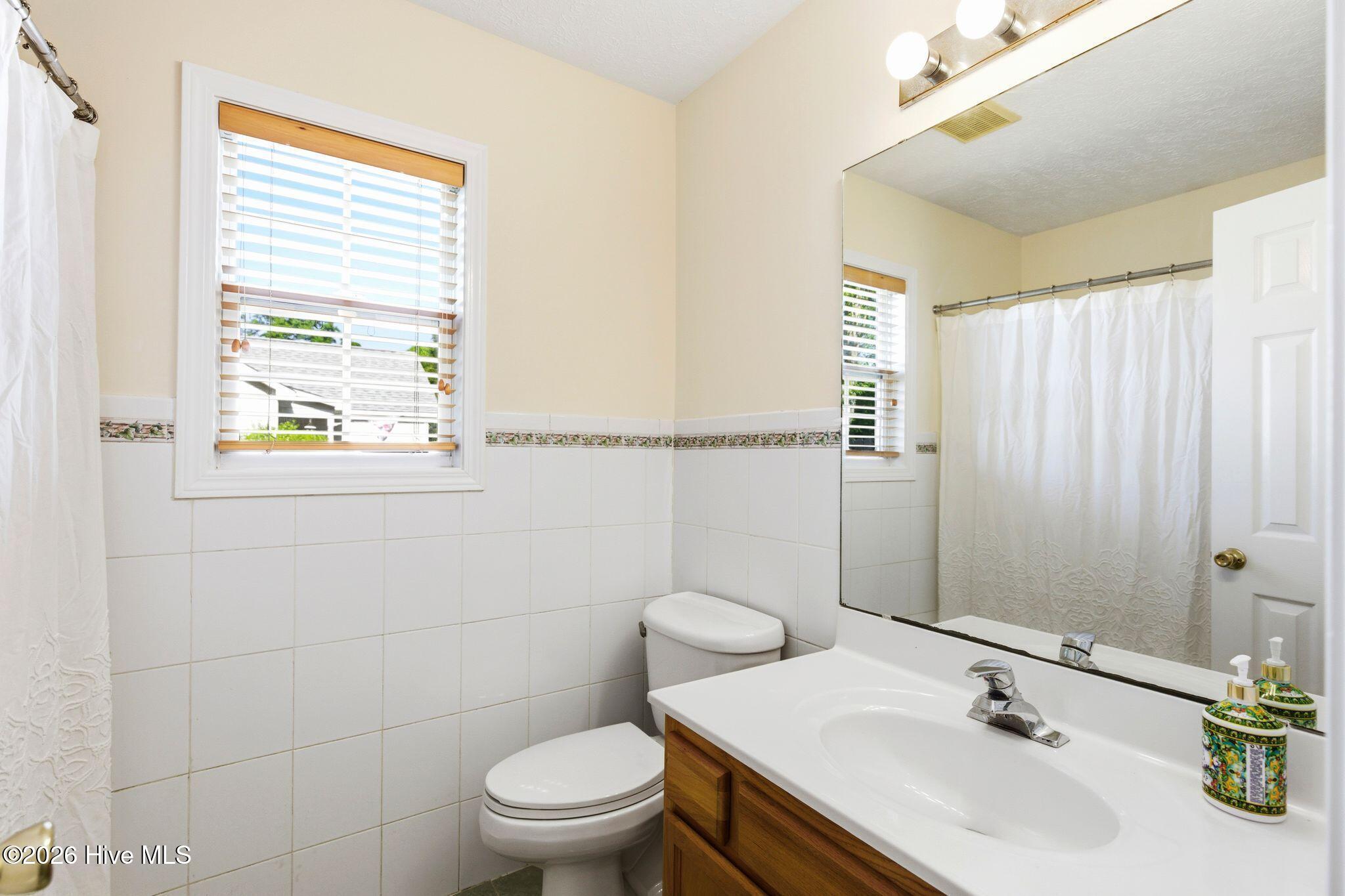 100567246 | Photo 15