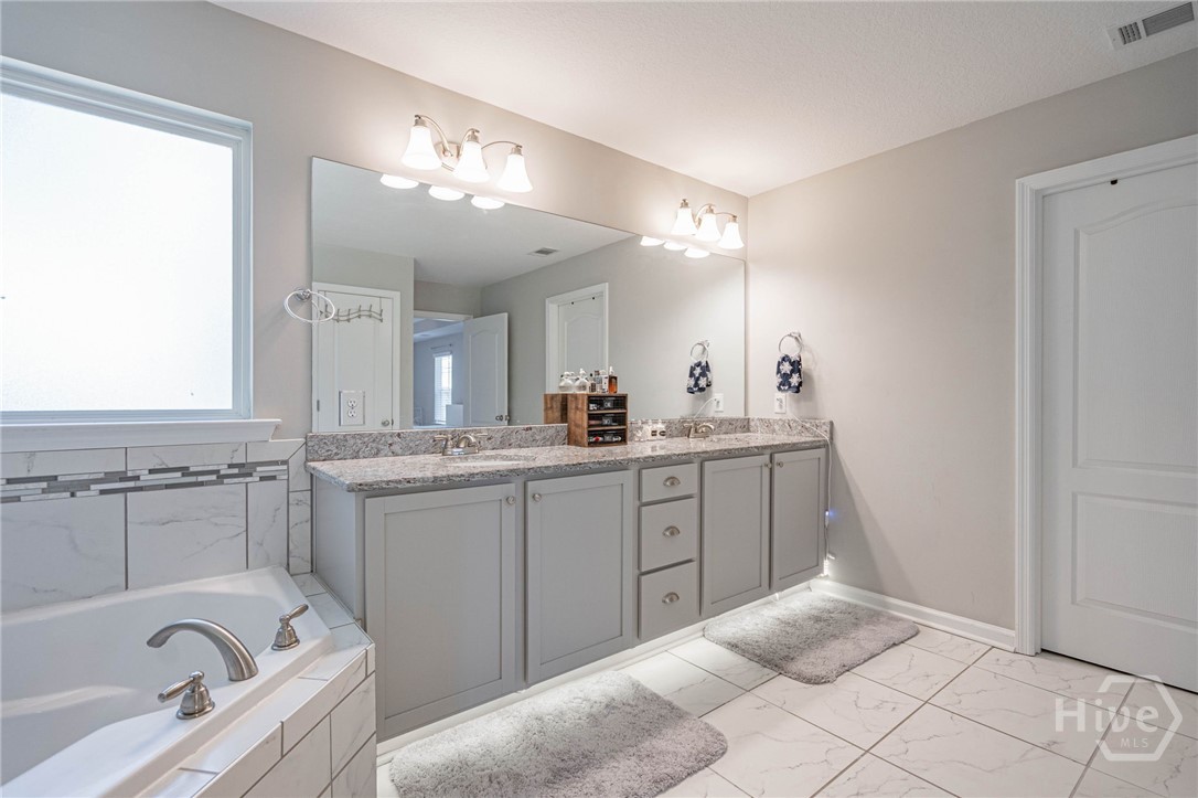 Owner's Suite Bathroom