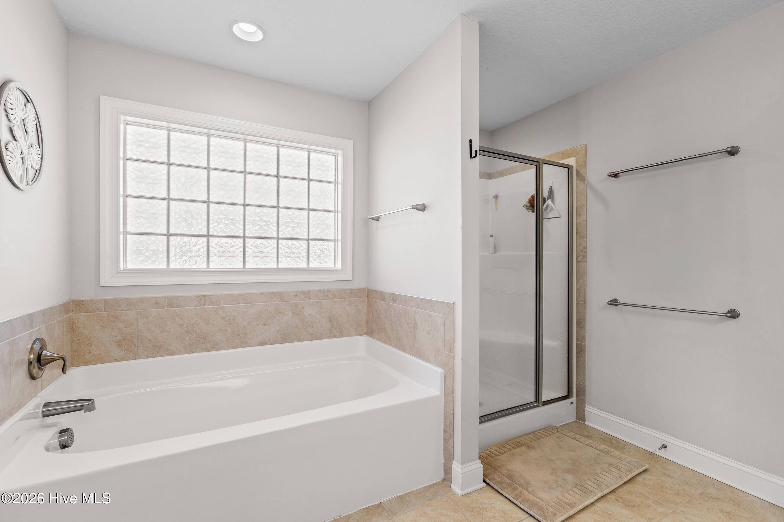 100561419 | Photo 28