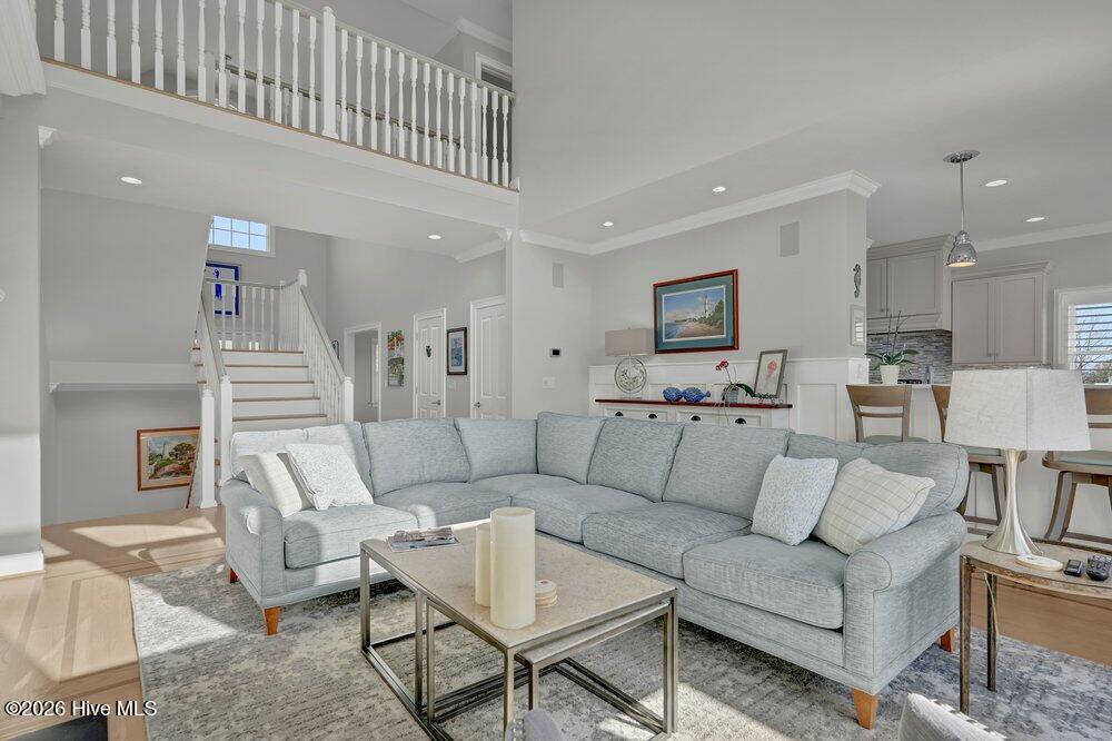 100563942 | Photo 15