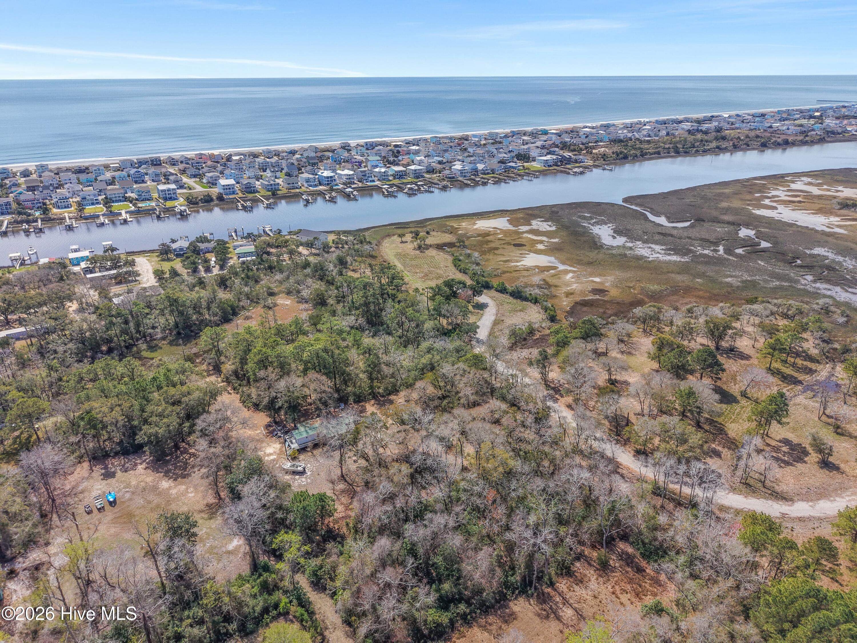 100567014 | Photo 40