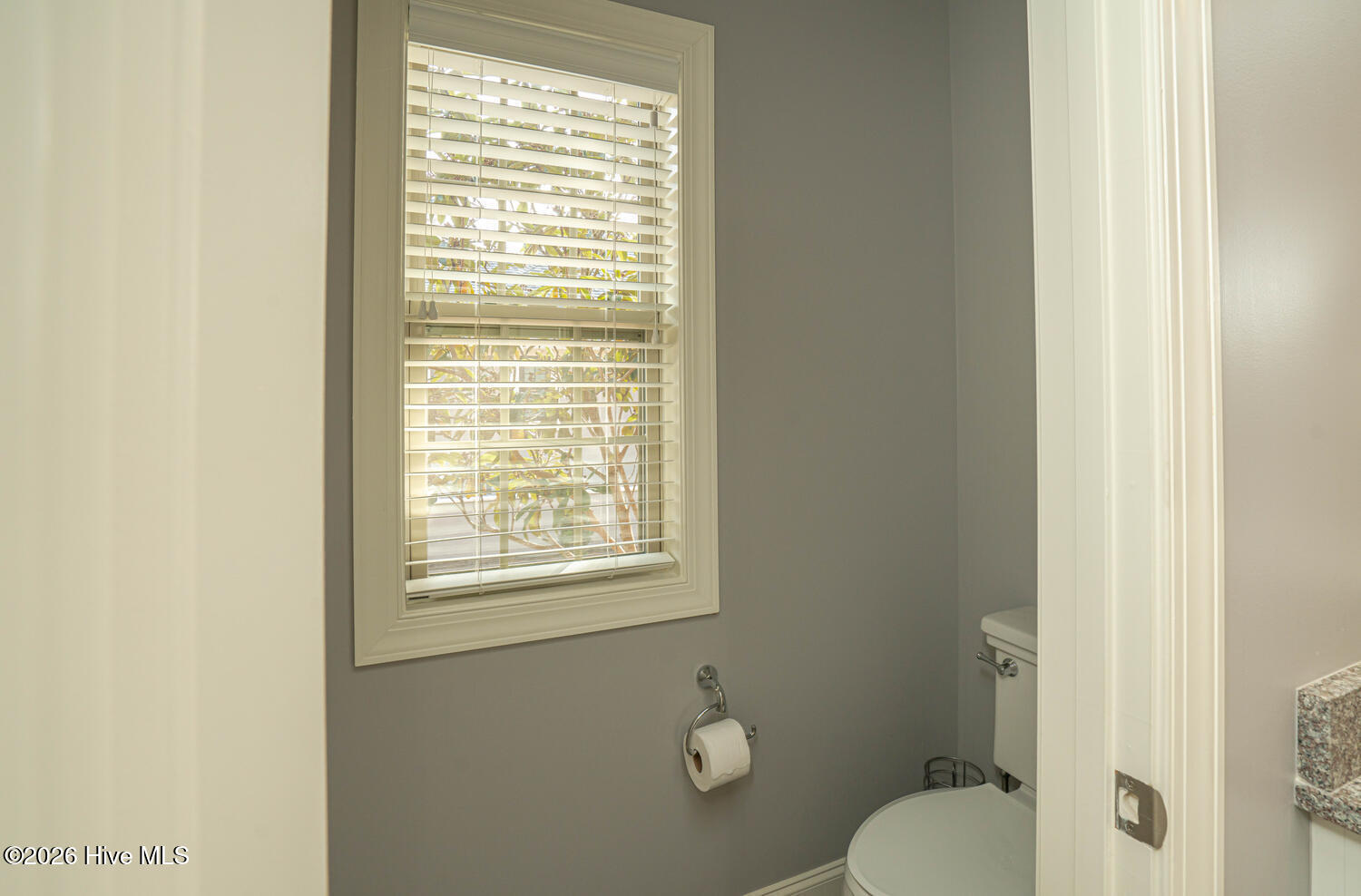 100552025 | Photo 44