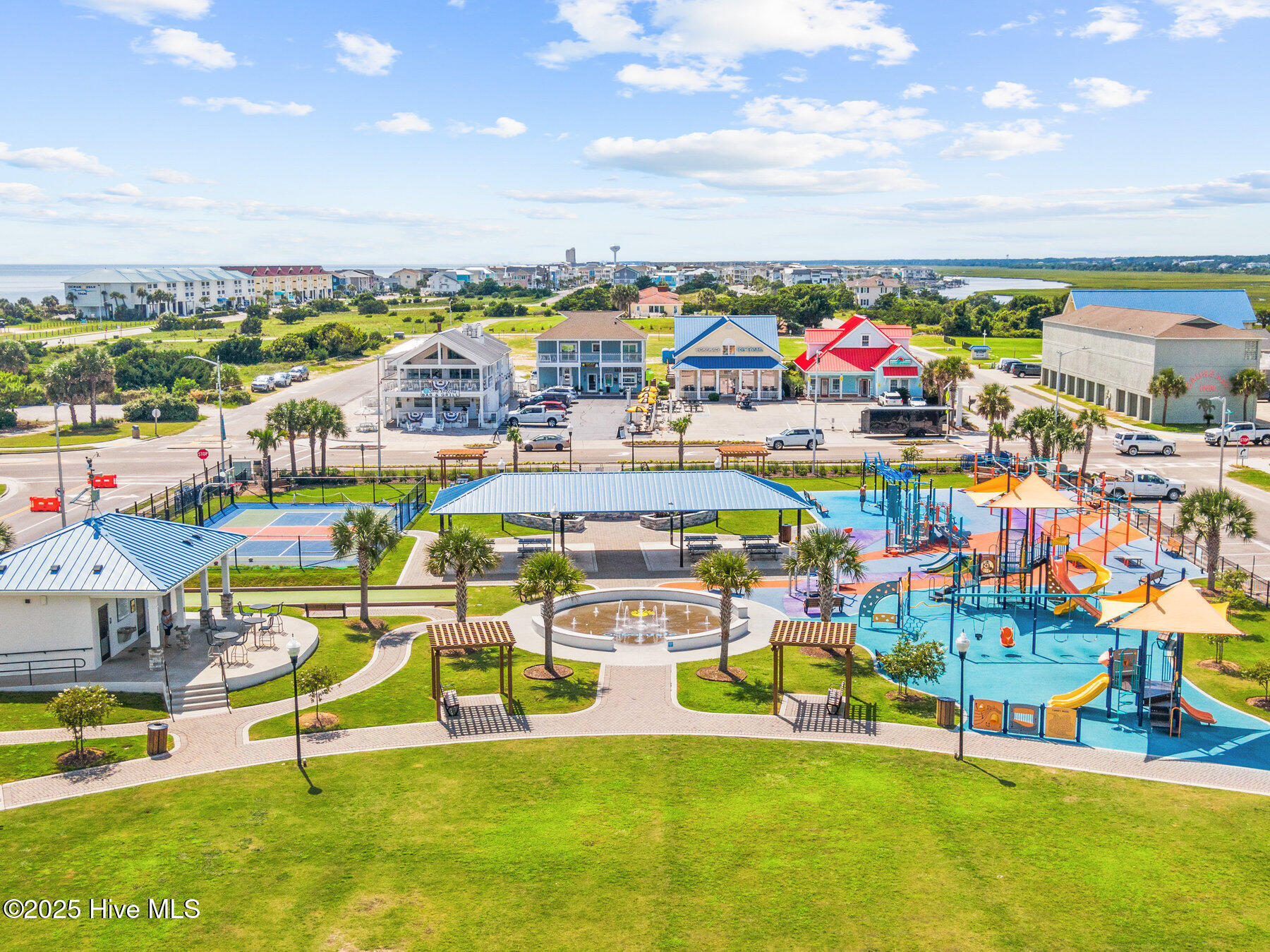 100528251 | Photo 46