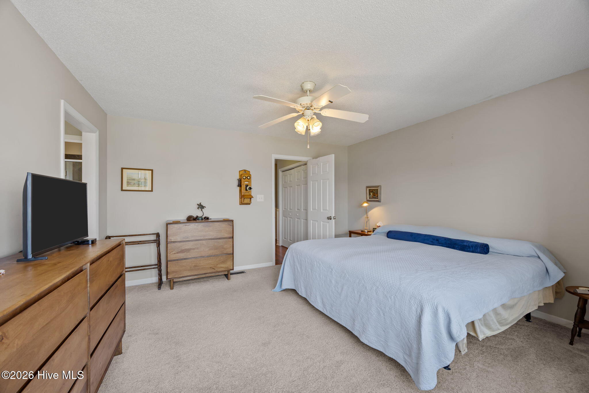 160 Live Oak Road,Newport