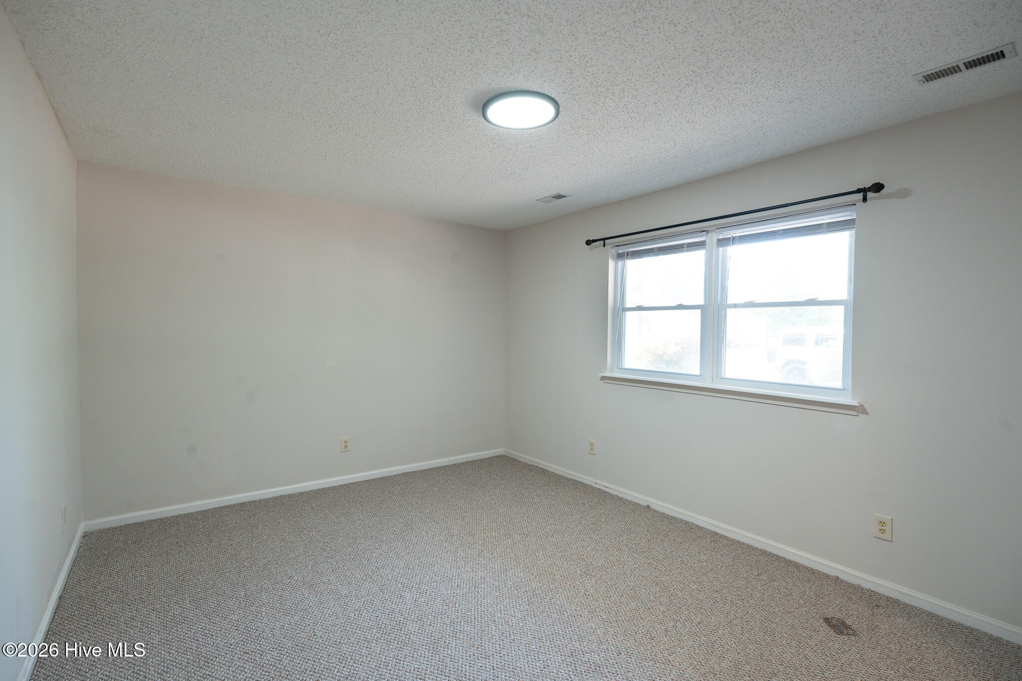 100567624 | Photo 29