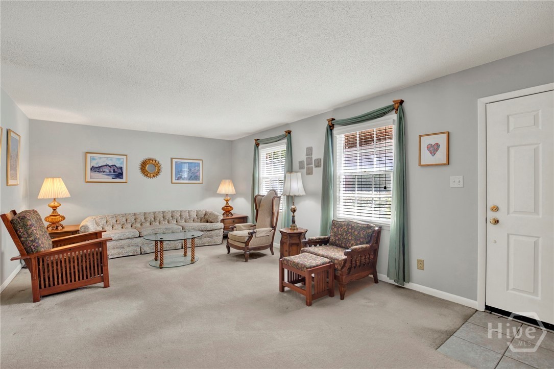 455 Mall Boulevard 6