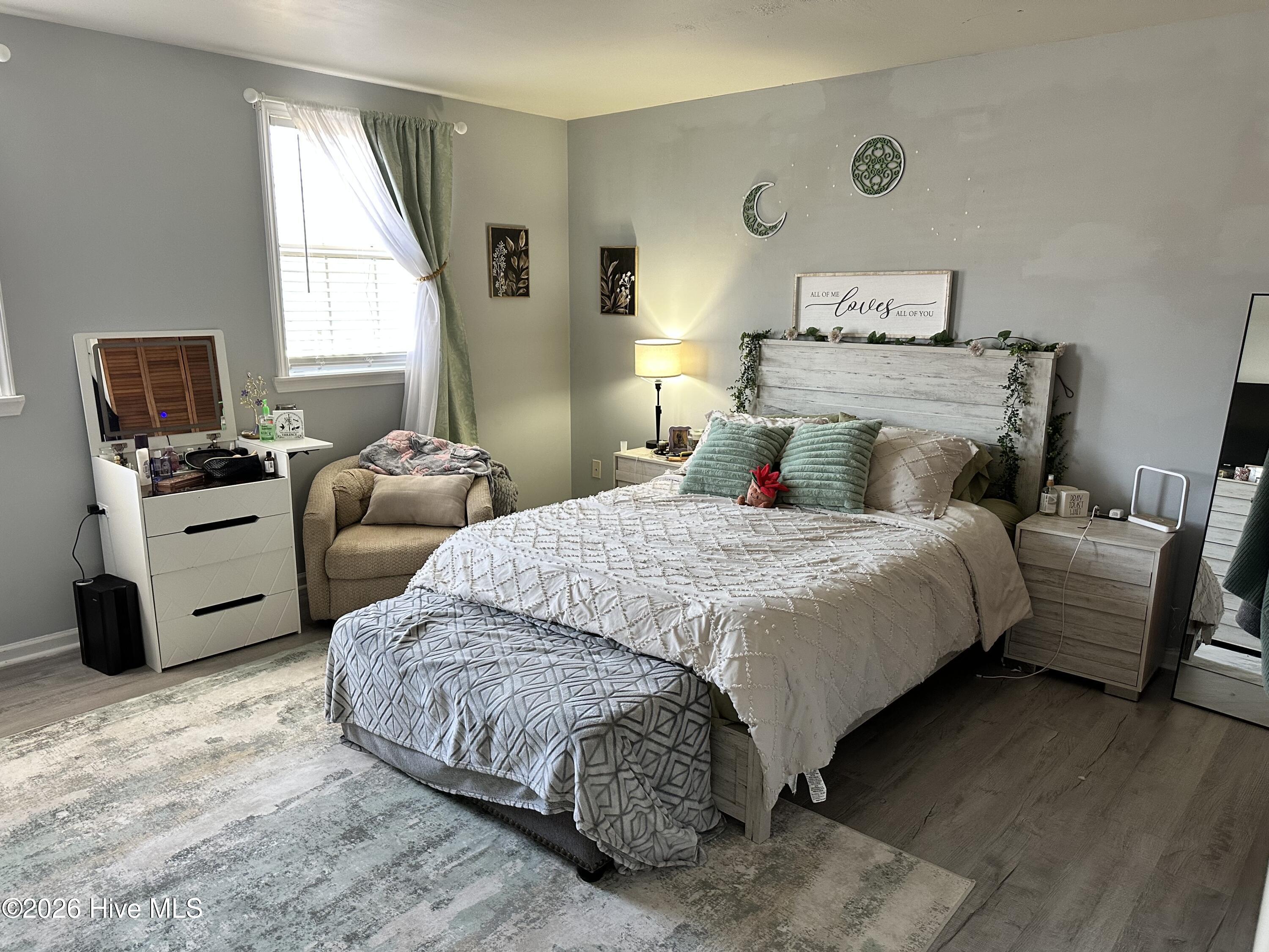 100558377 | Photo 17