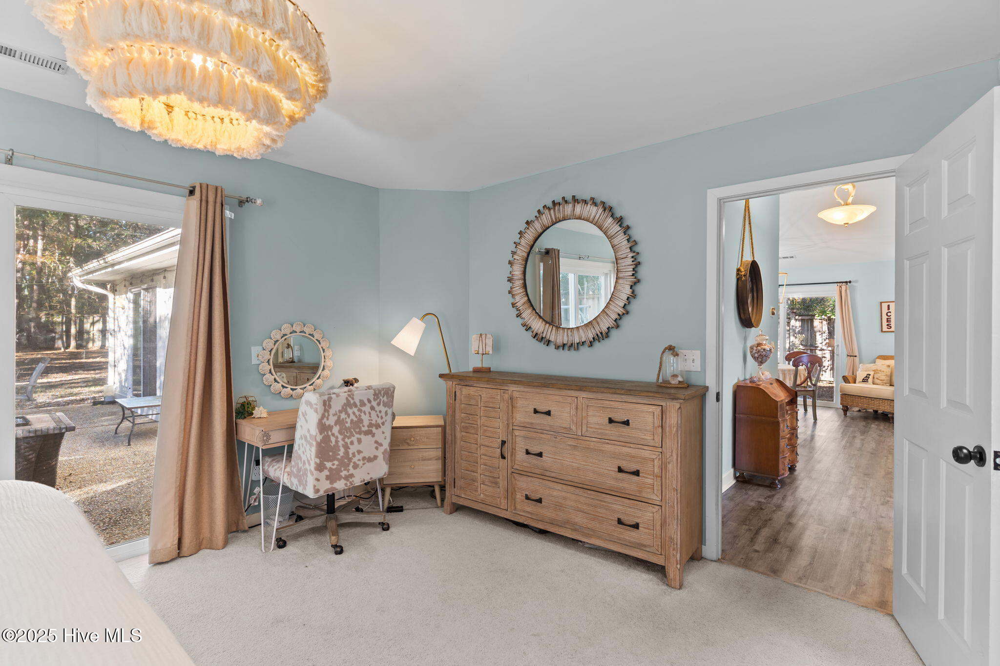 100537422 | Photo 31