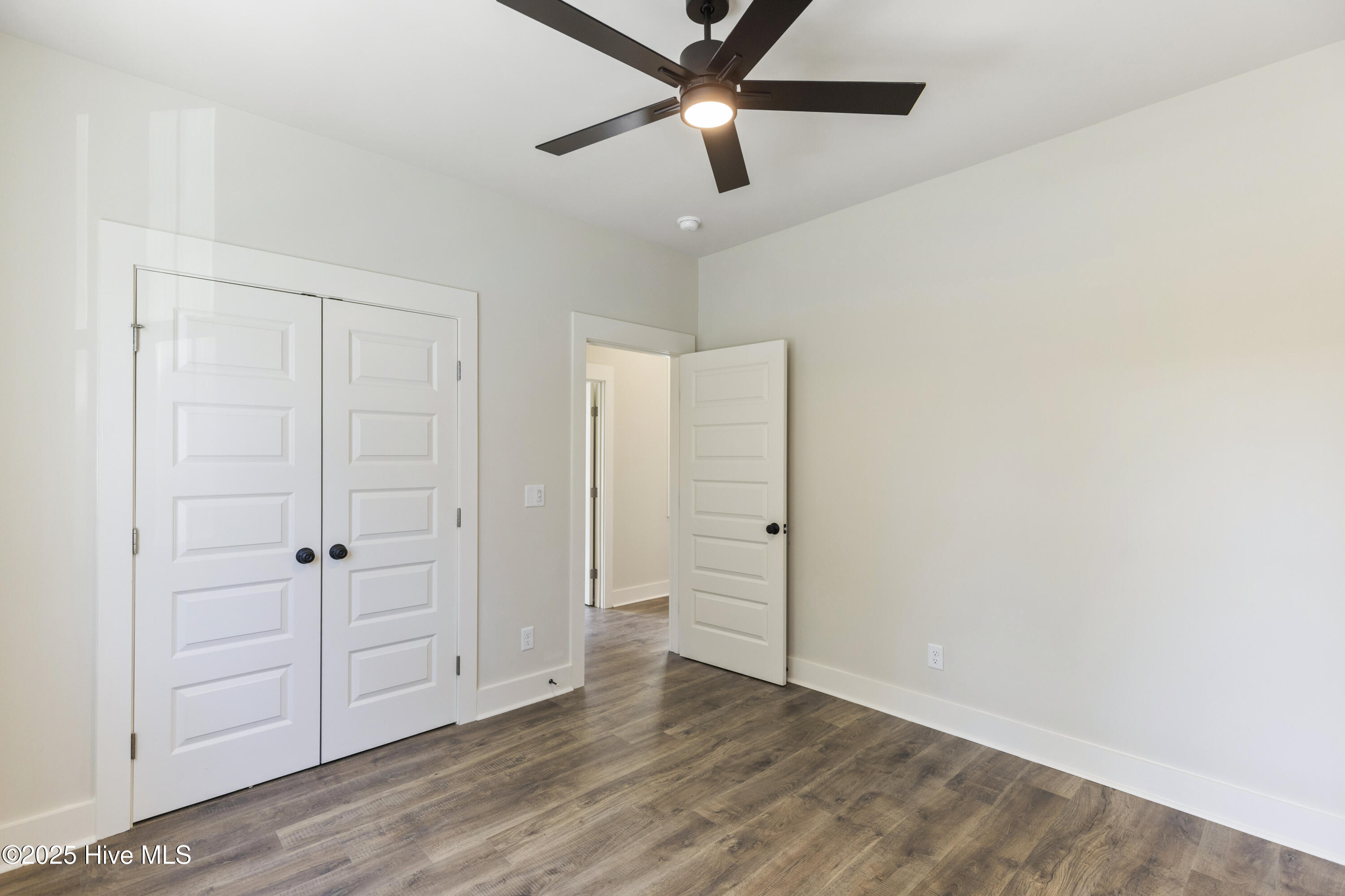 100539759 | Photo 26