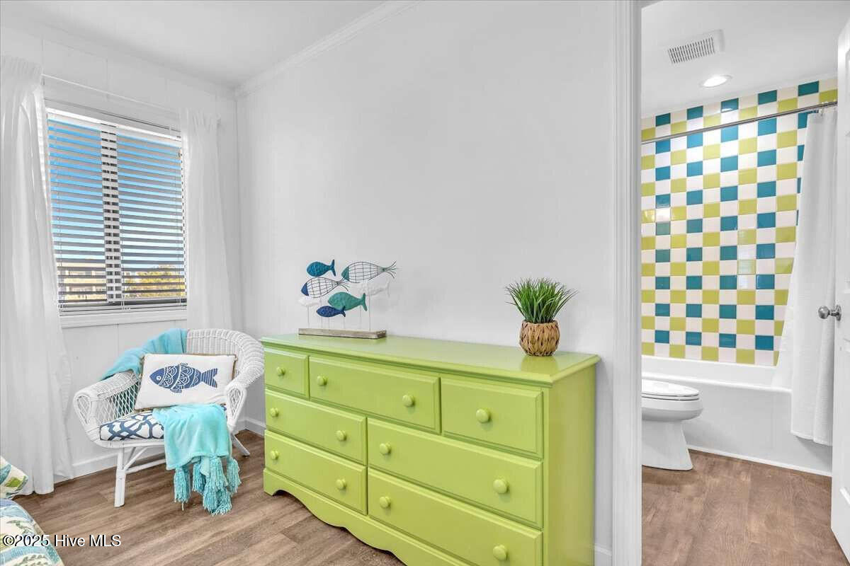 100546724 | Photo 40