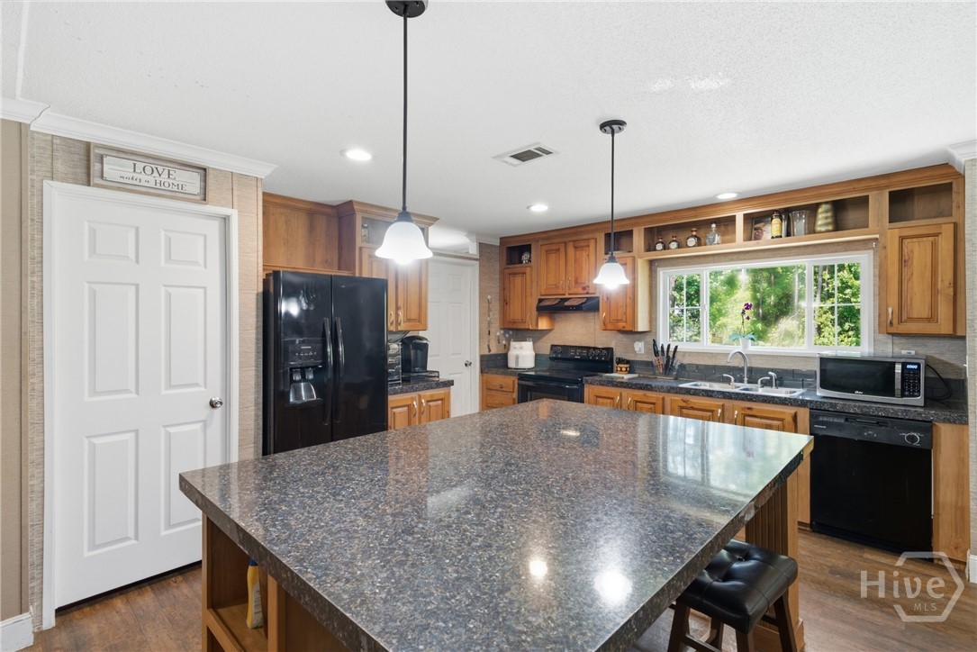 Photo 2 of Manufactured home for sale at 1071 White Dr Ne, Townsend, GA 31331 | MLS# SA362566 | Listing updated on 2026-10-09