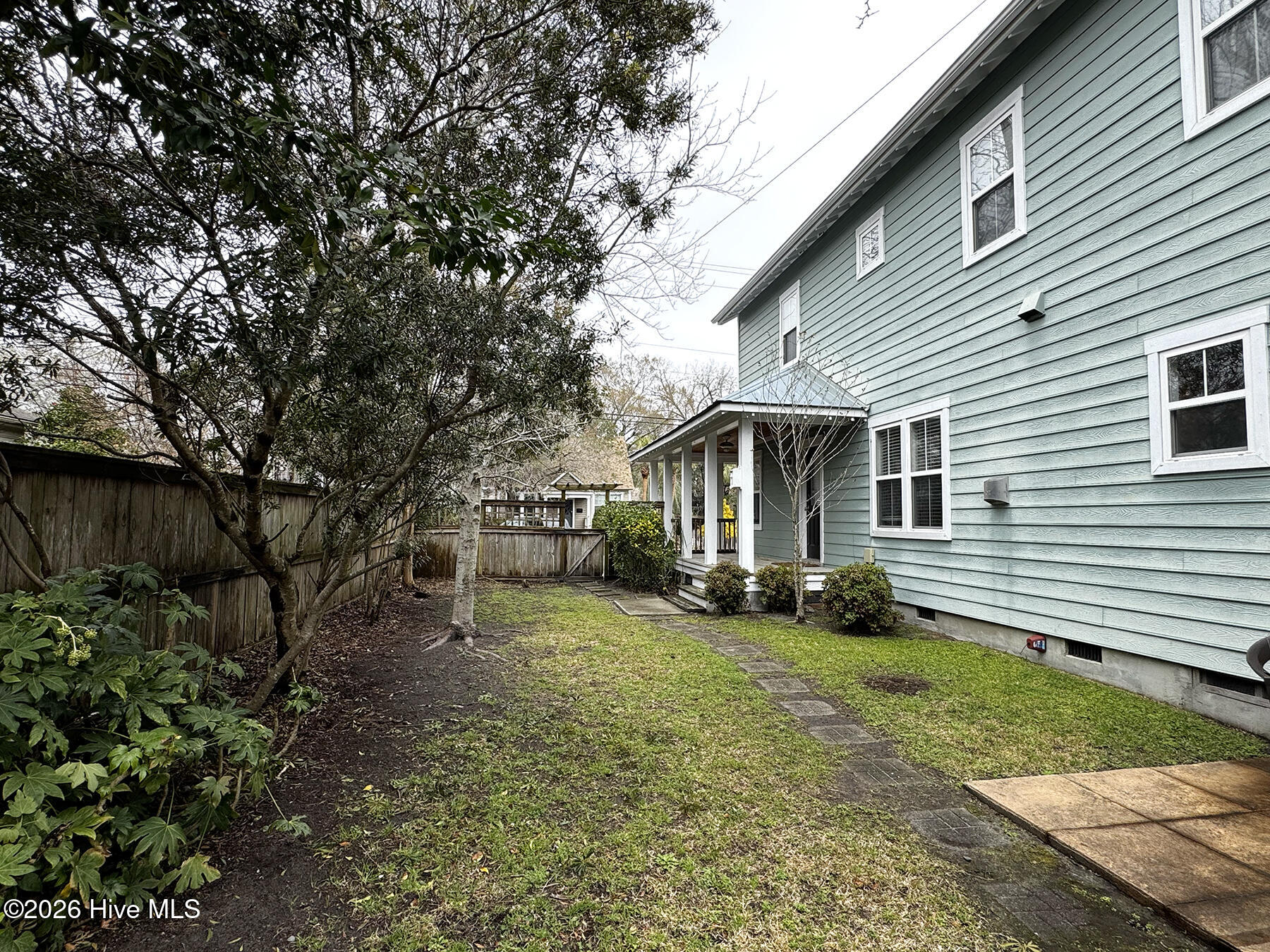 100557623 | Photo 13