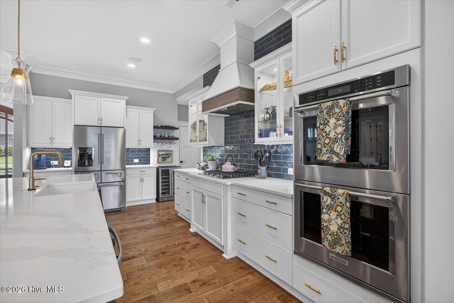 100566266 | Photo 18