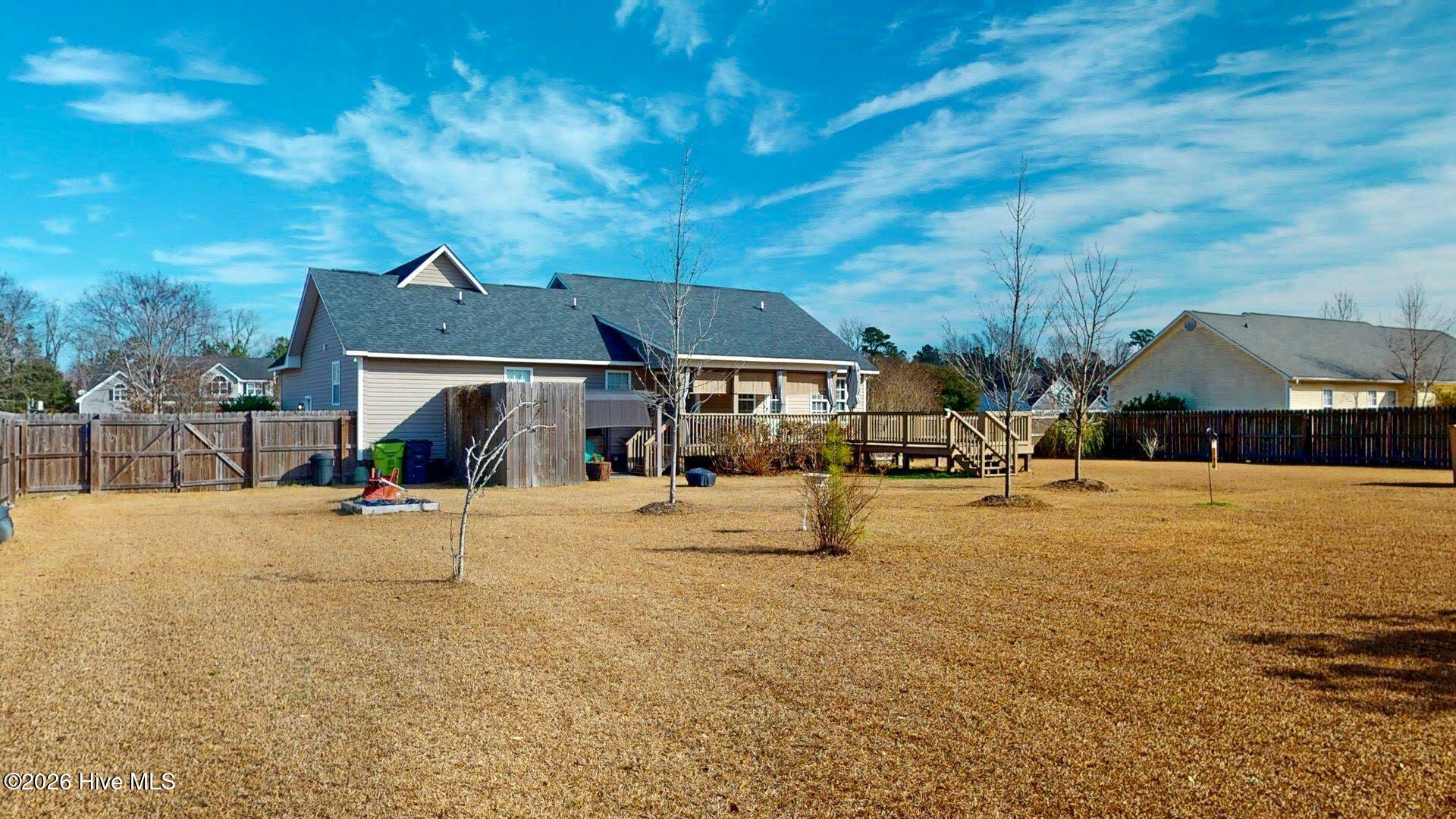 100548342 | Photo 39