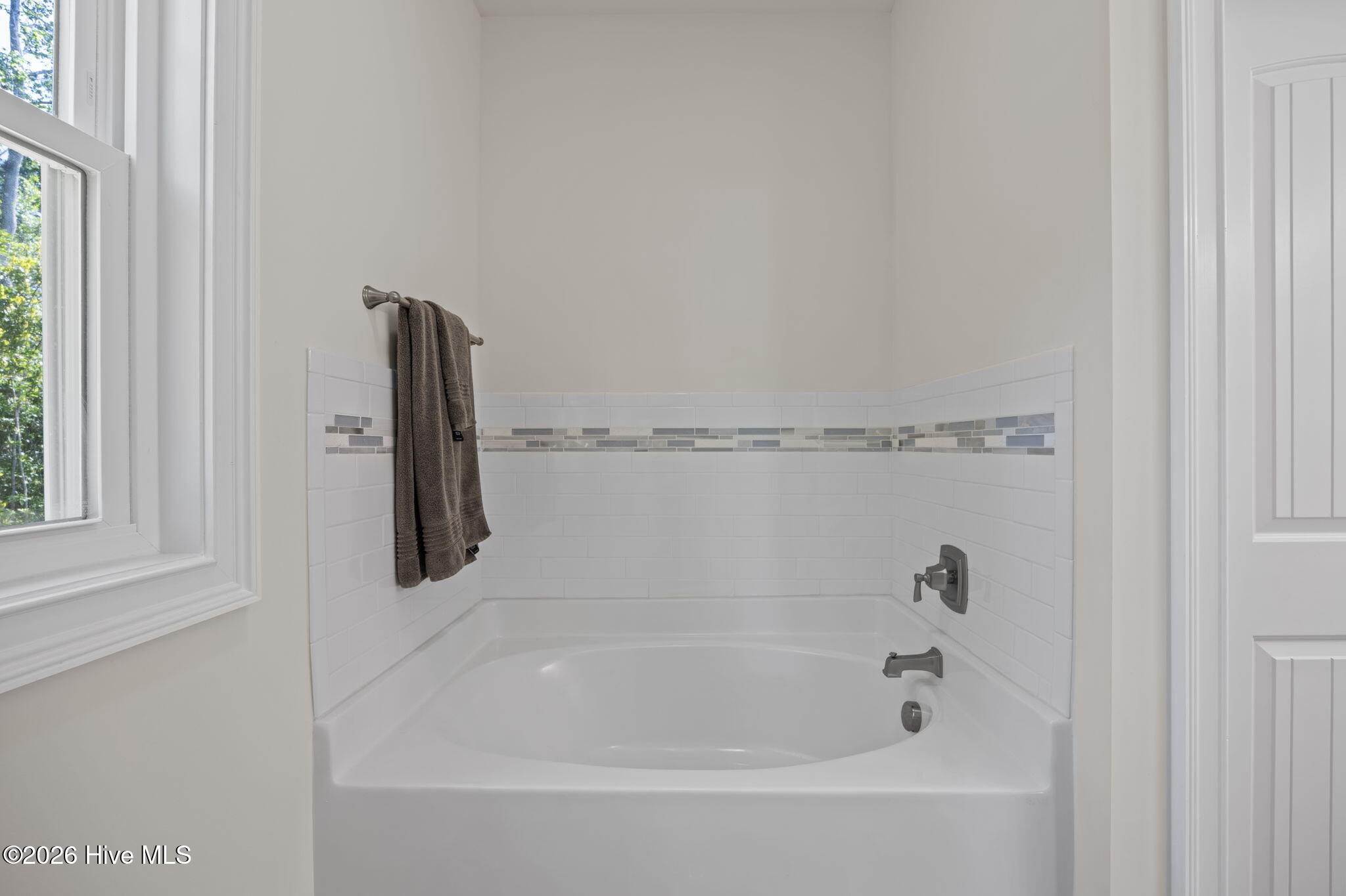 100568491 | Photo 28