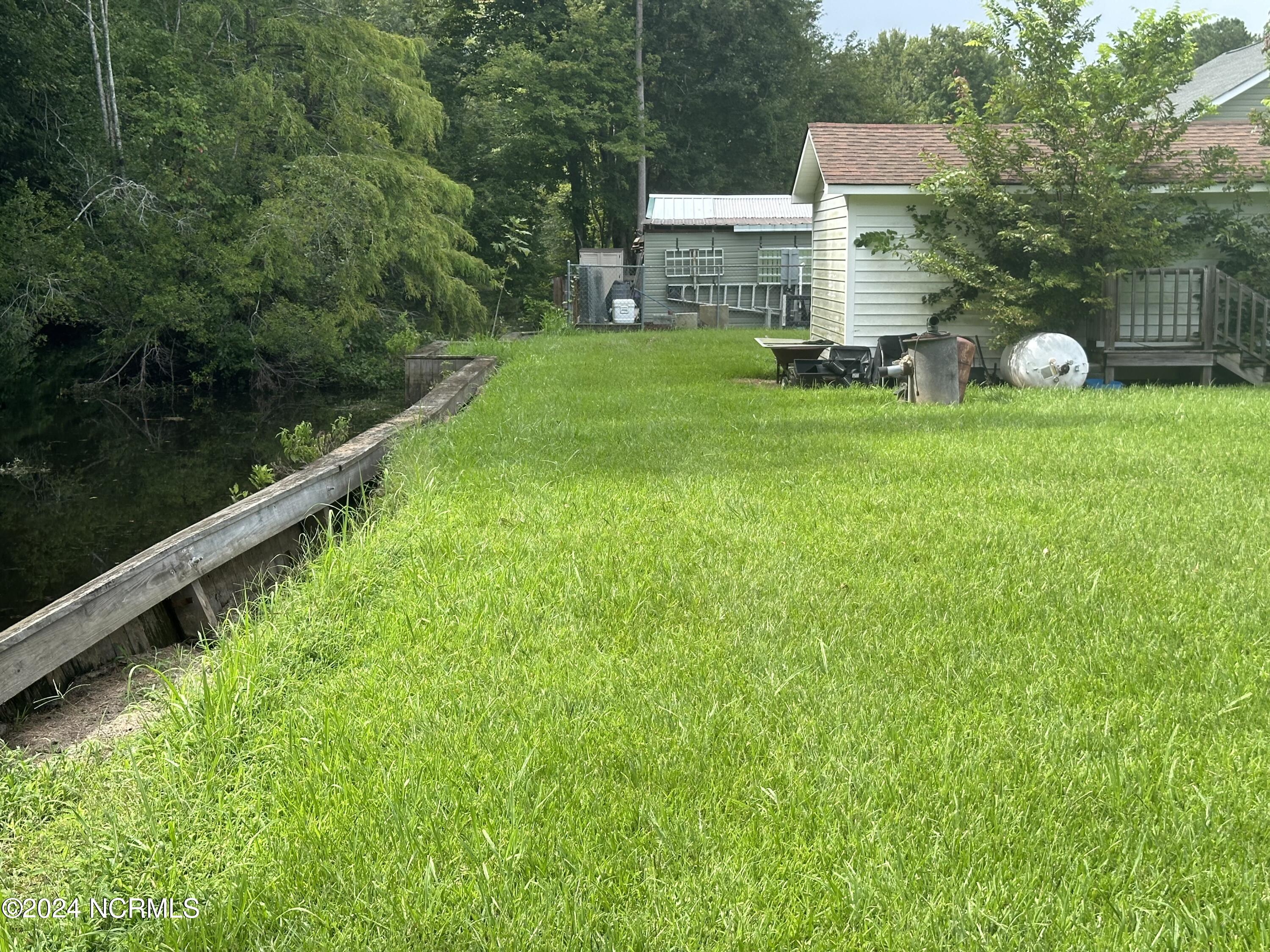 100557783 | Photo 10